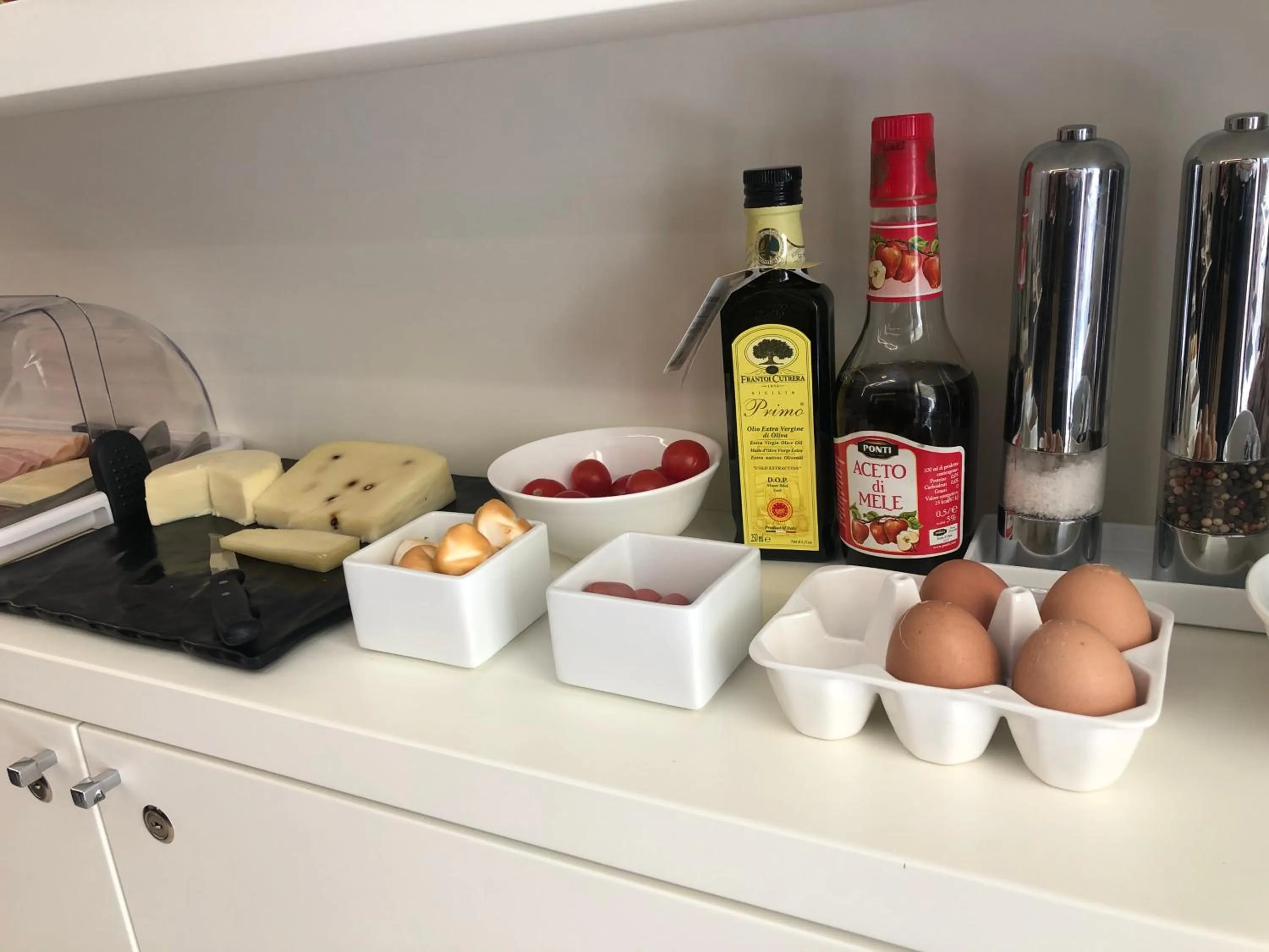 Restaurant/places to eat in ETNEA STYLE CATANIA LUXURY ROOMS