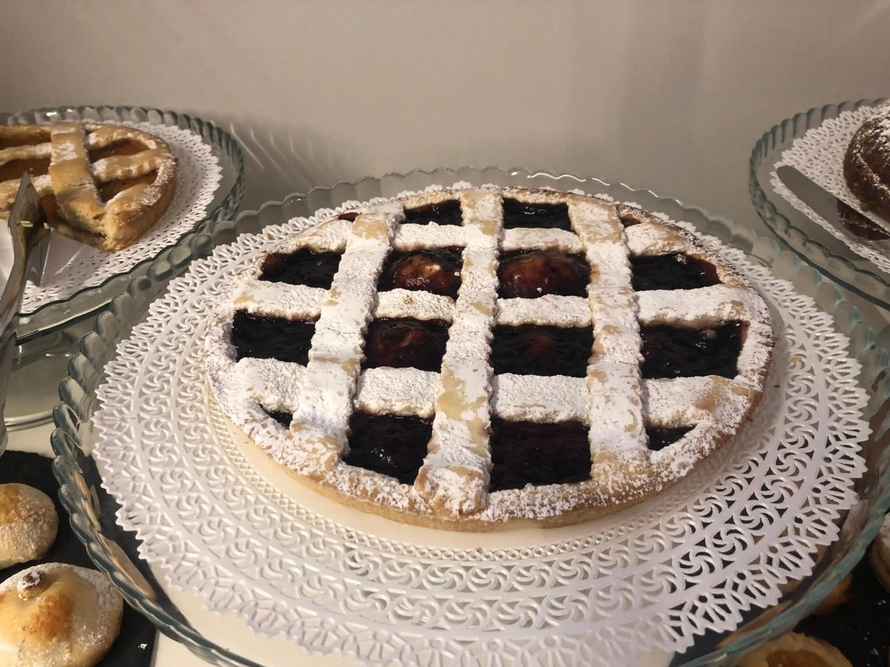 Food and drinks in ETNEA STYLE CATANIA LUXURY ROOMS