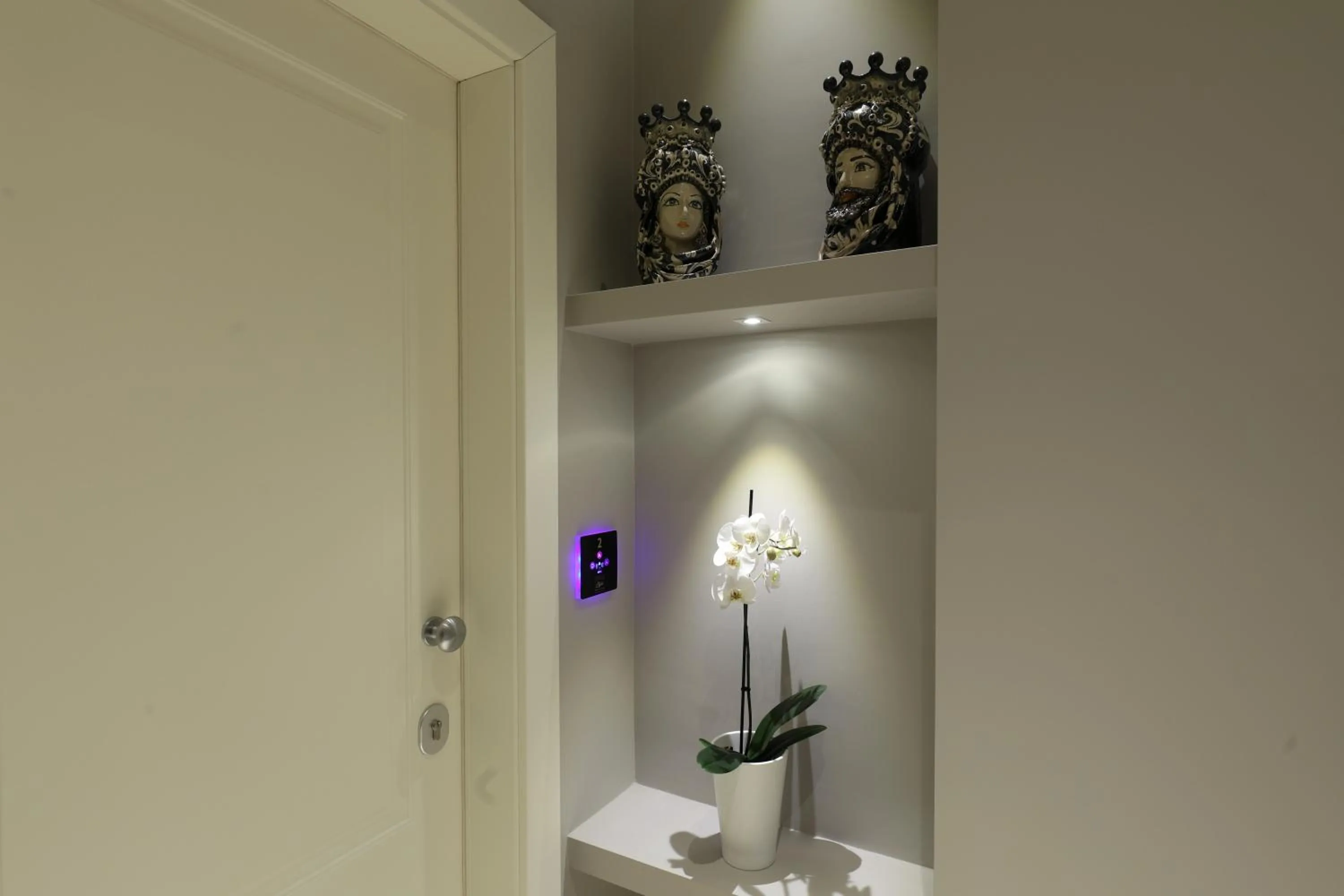 Decorative detail in ETNEA STYLE CATANIA LUXURY ROOMS