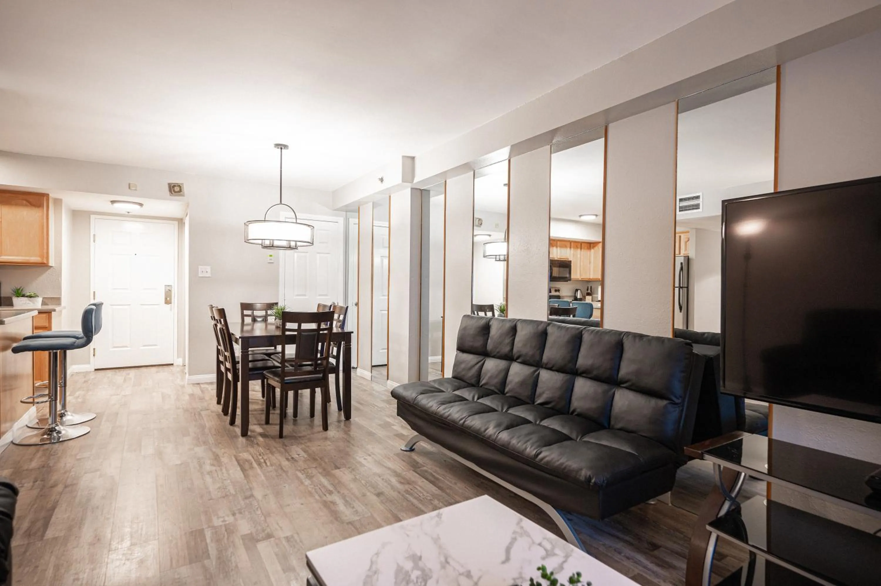 Living room in Stay Together Suites on The Strip - 2 Bedroom Condo 926