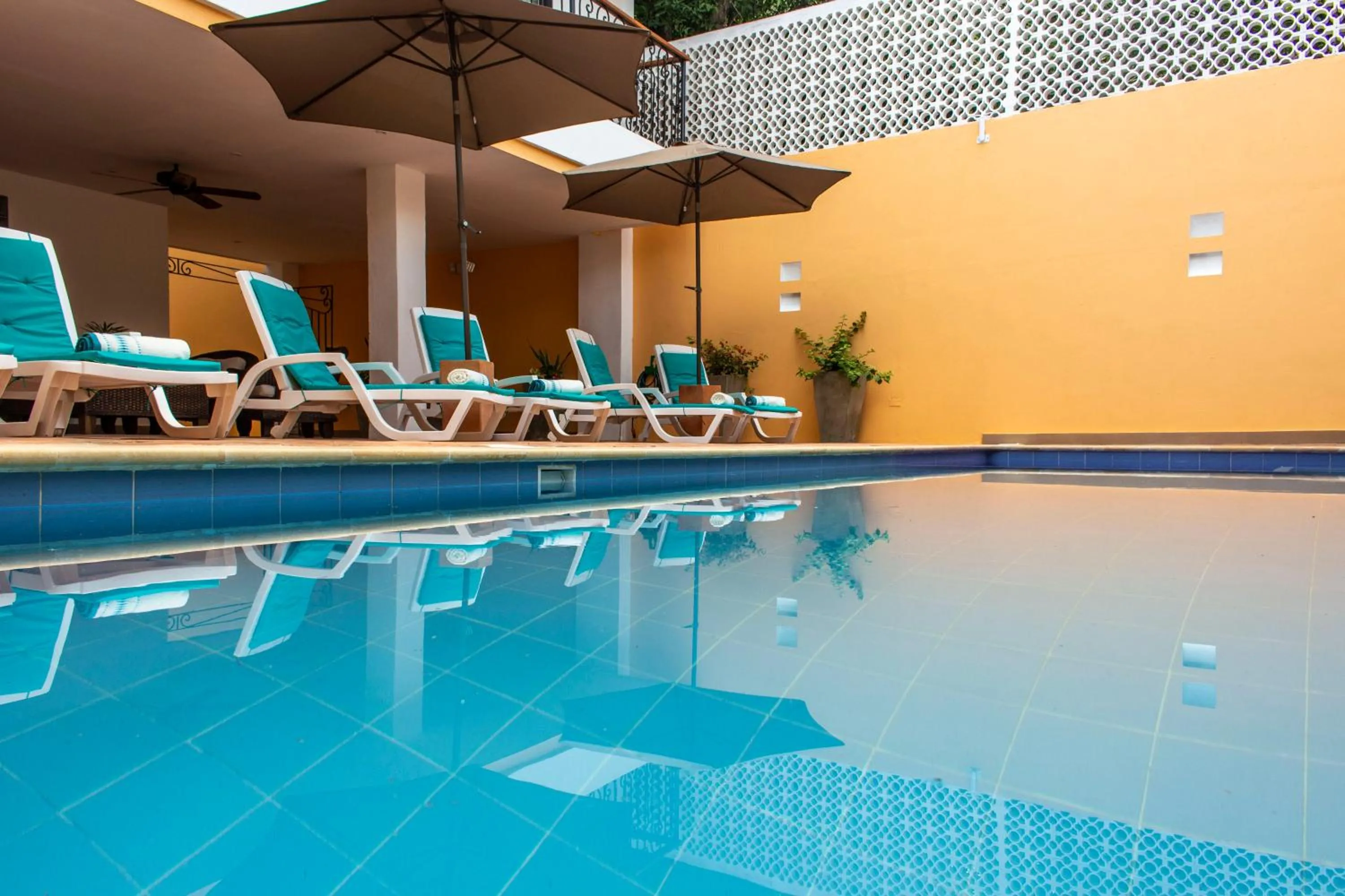 Swimming pool in Hotel La Gloria