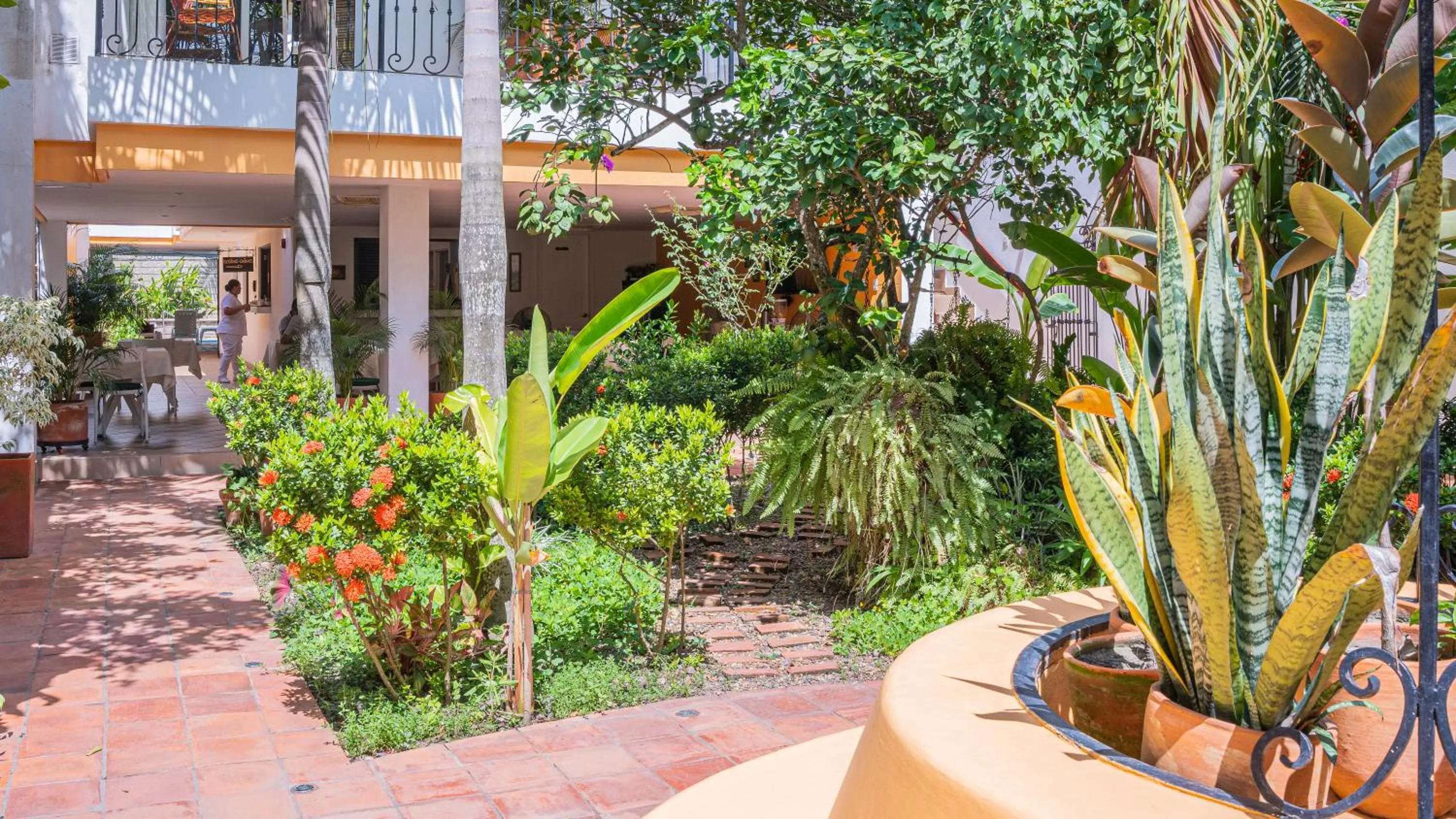 Property building in Hotel La Gloria