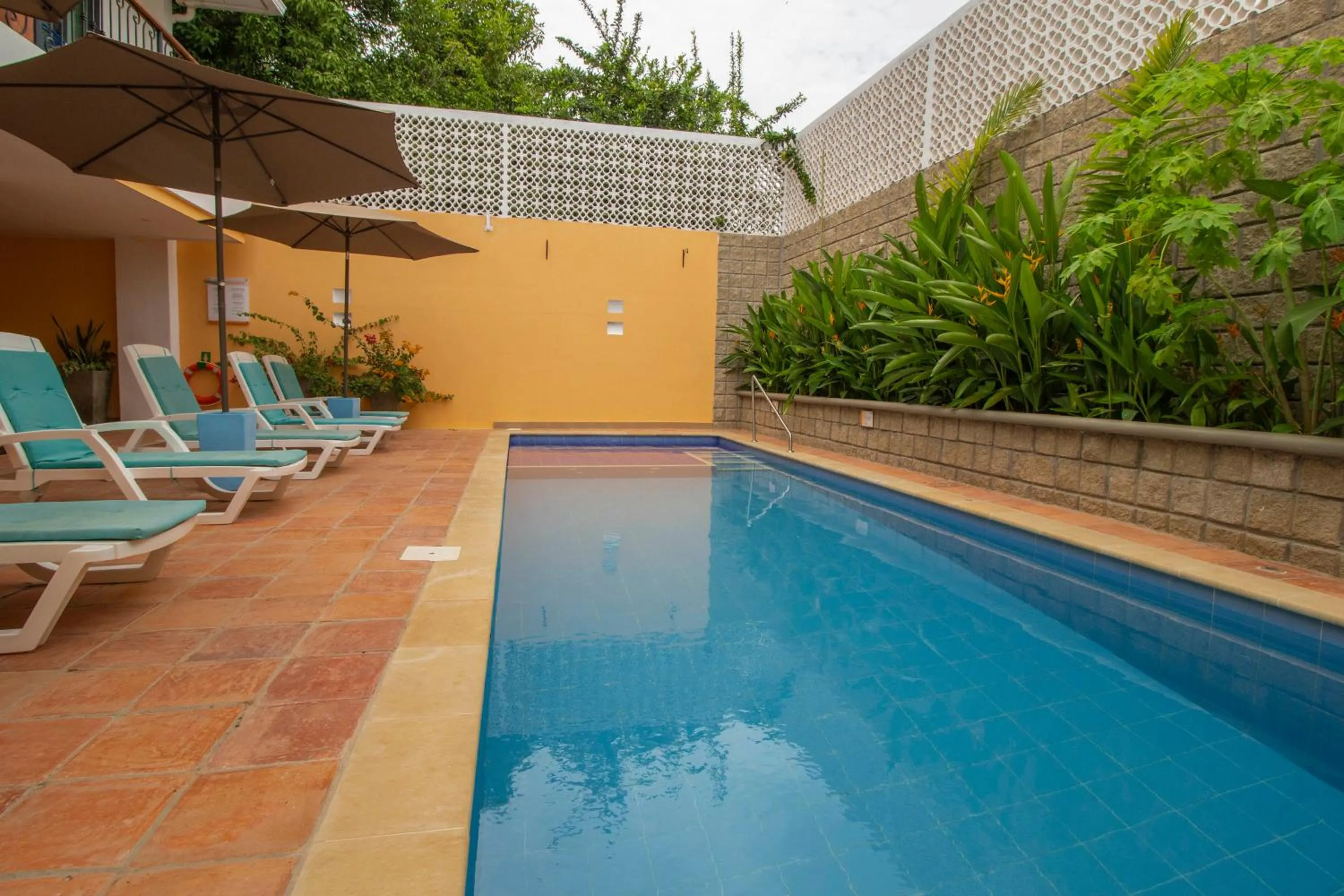 Swimming pool in Hotel La Gloria