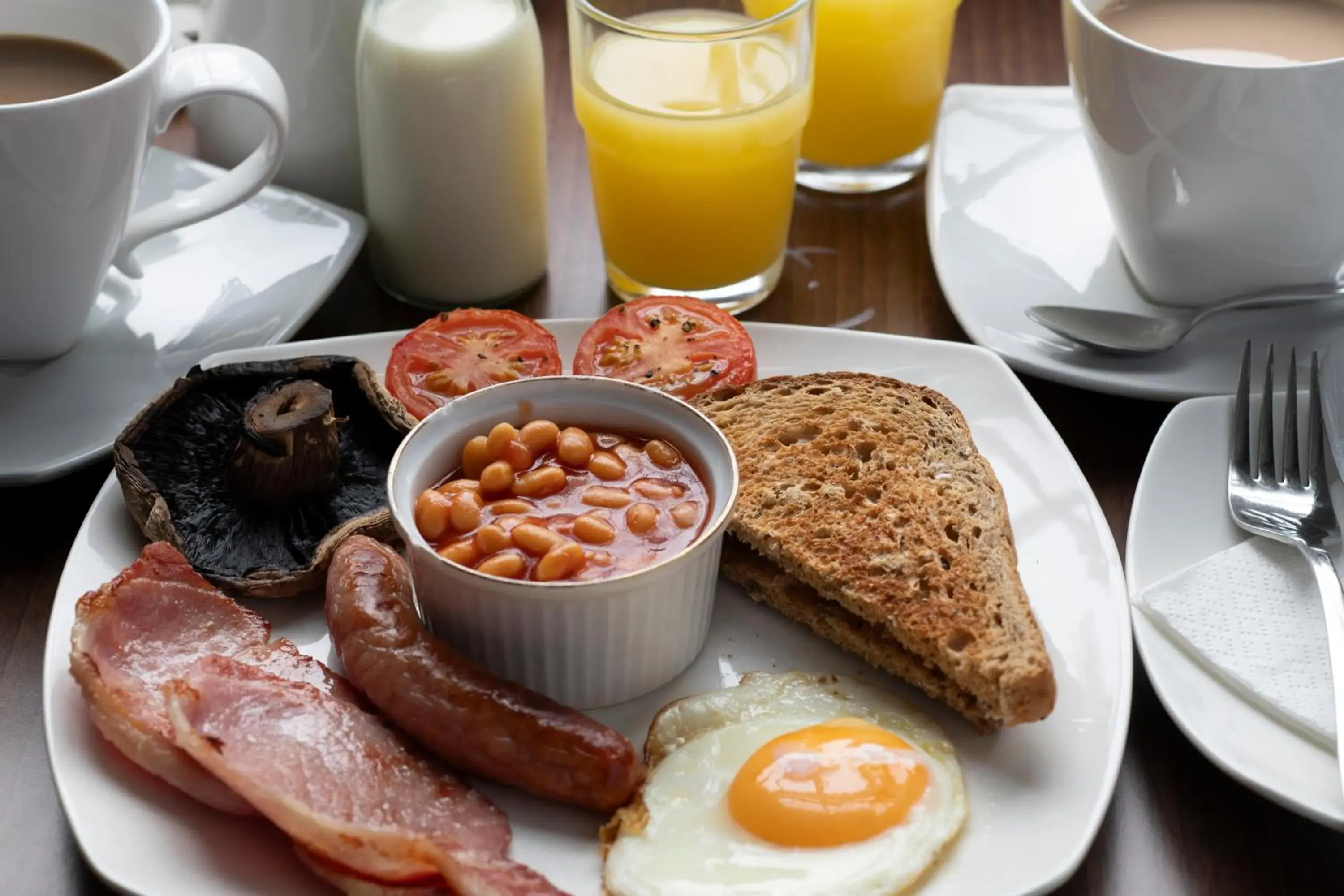 Food and drinks, Breakfast in Springfield House - Birmingham Airport & NEC