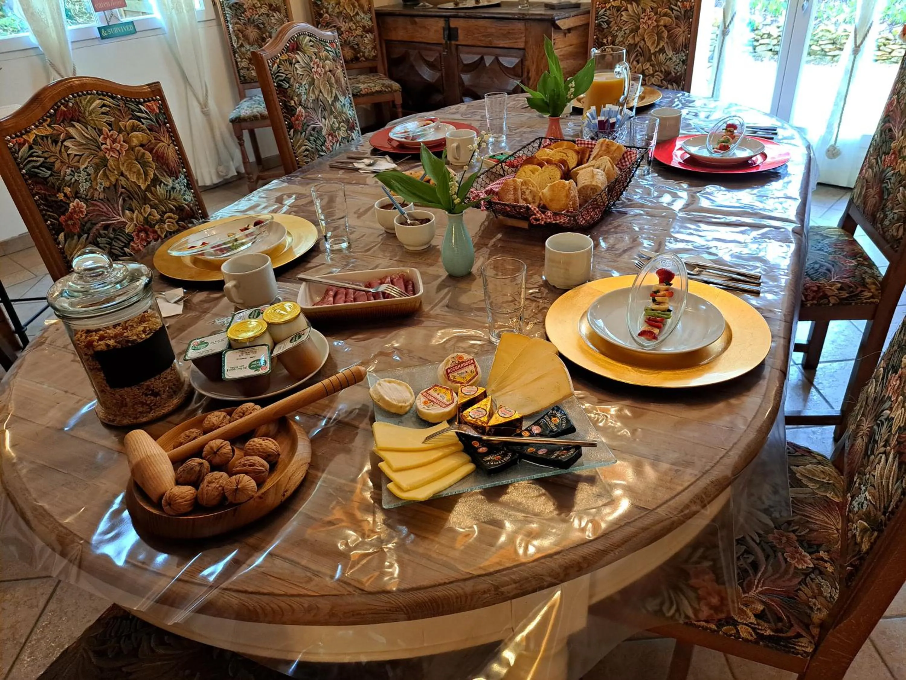 Breakfast in La Barde Montfort, votre maison d'hôtes à 4 kms de Sarlat Dordogne