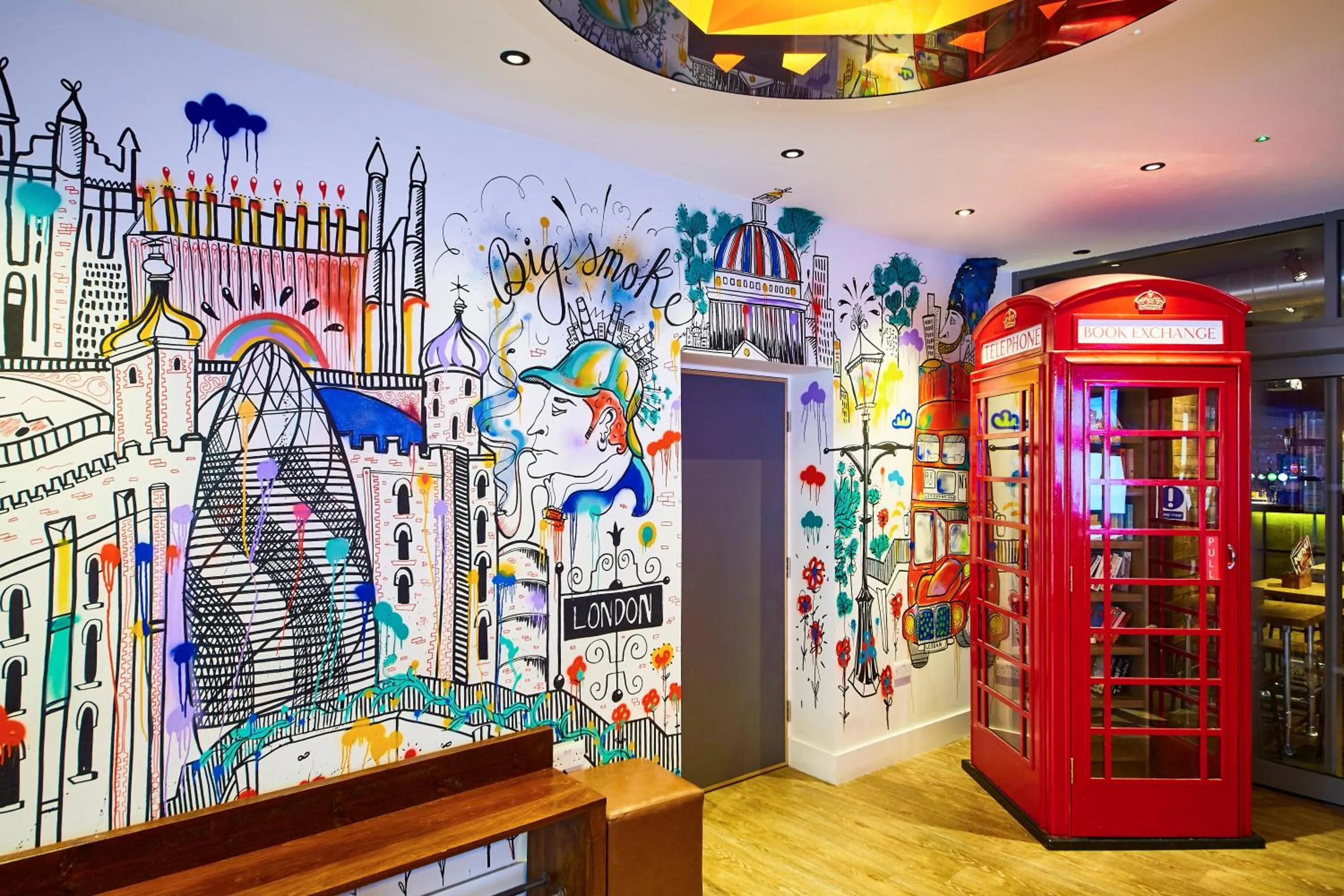 Lobby or reception in St Christopher's Inn London Bridge - The Village