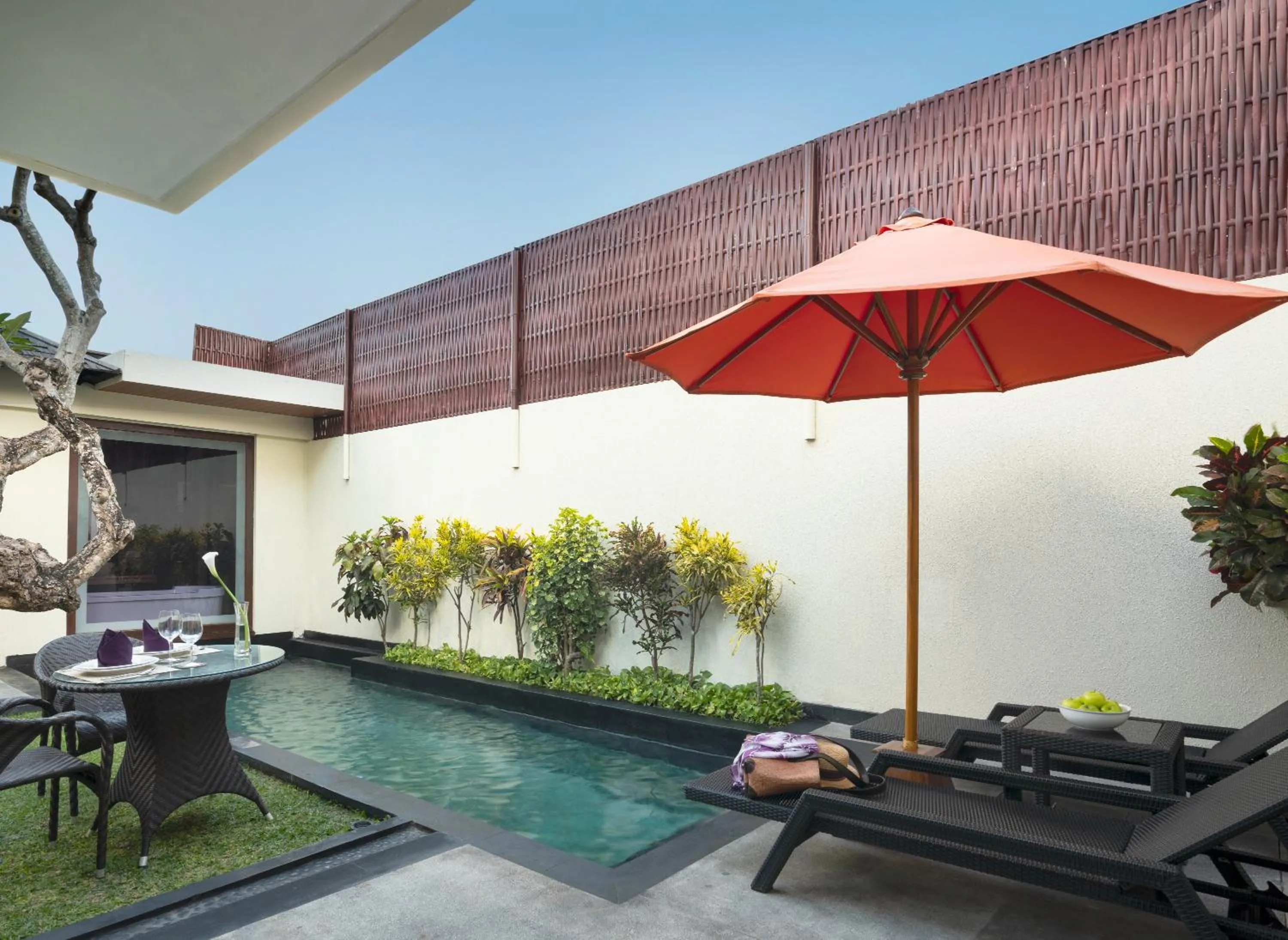 Garden in Avani Seminyak Bali Resort