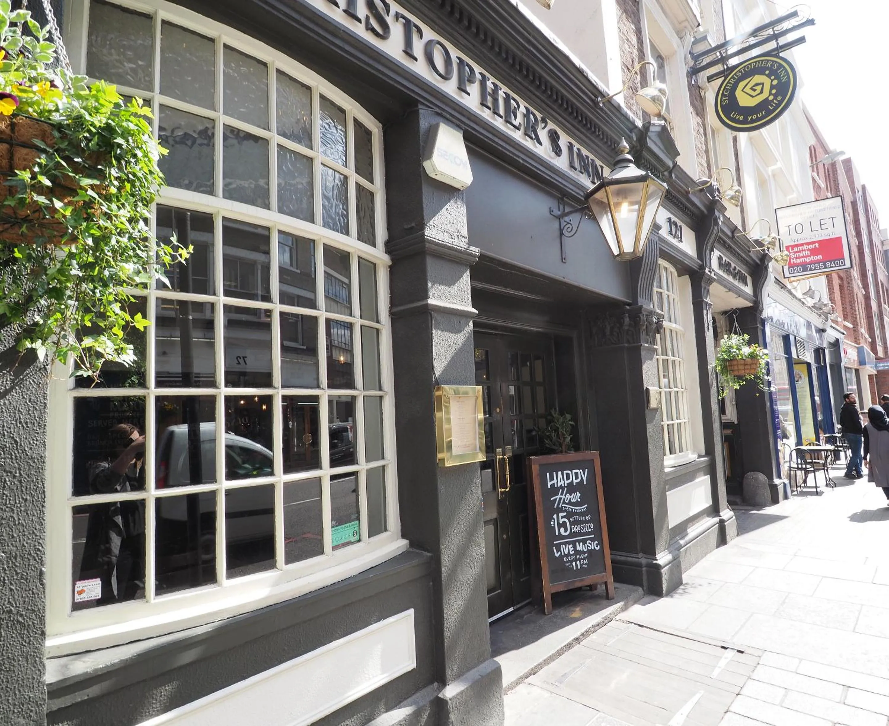 Property building in St Christopher's Inn London Bridge - The Inn