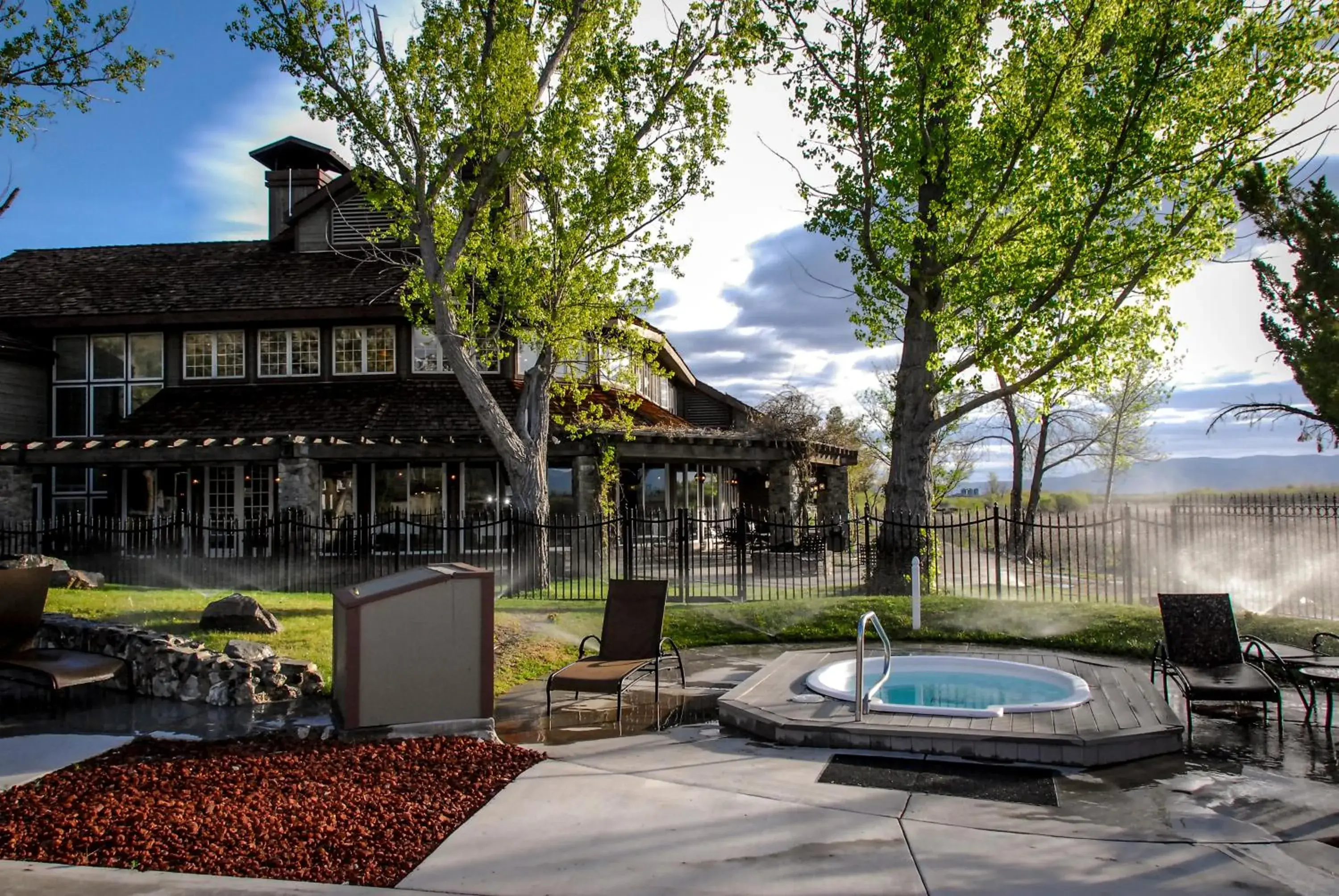 Property building in Holiday Inn Club Vacations - David Walley's Resort Property building in Holiday Inn Club Vacations - David Walley's Resort