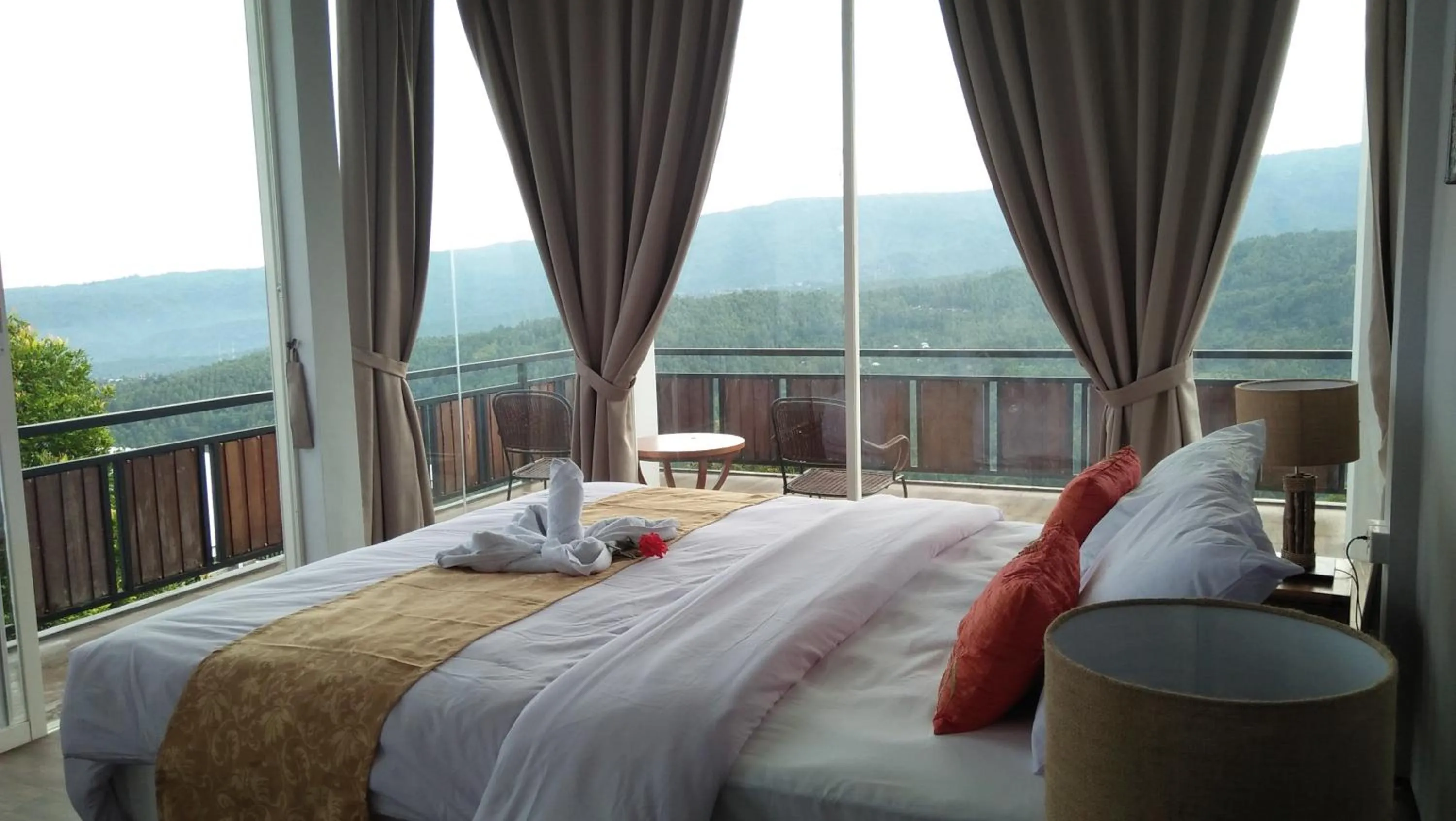 Landmark view, Bed in Atres Sari Resort