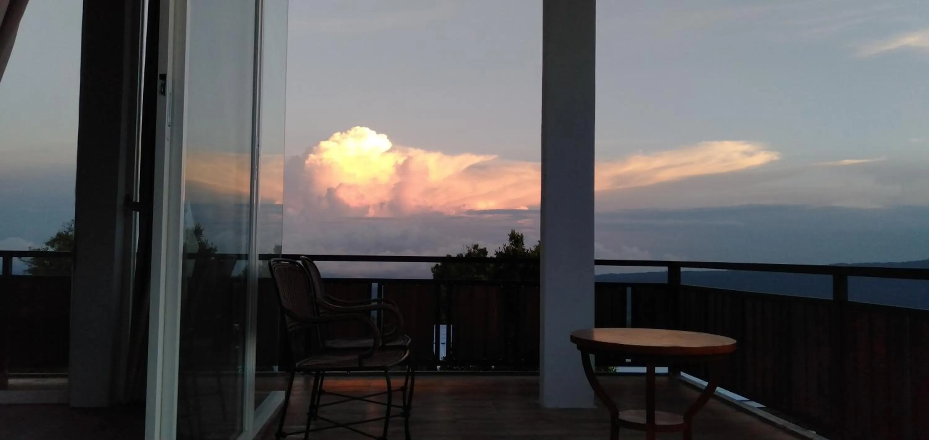 Sunset in Atres Sari Resort