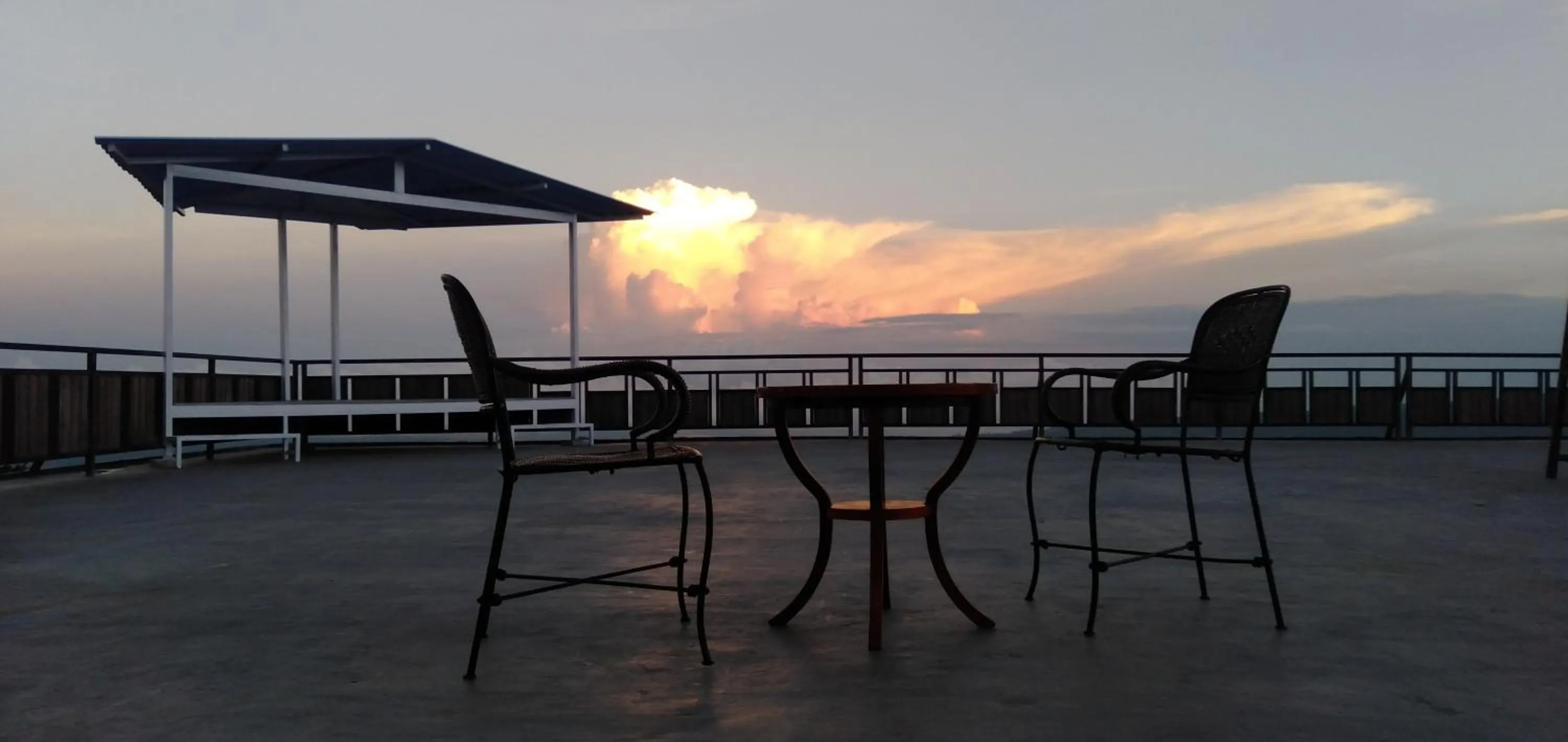 Sunset in Atres Sari Resort