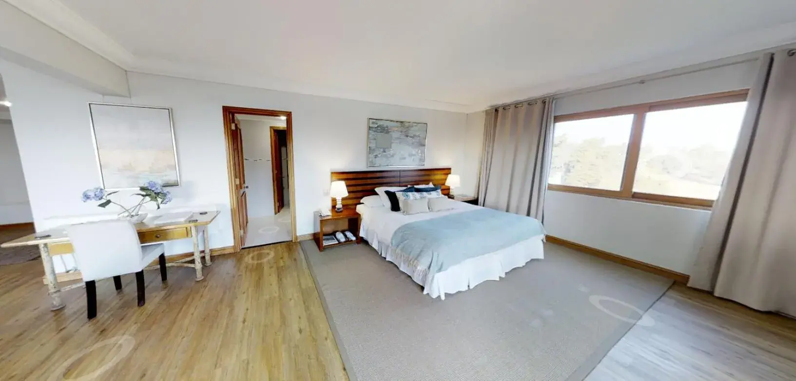 Executive Suite in Hotel Marbella Resort Executive Suite in Hotel Marbella Resort