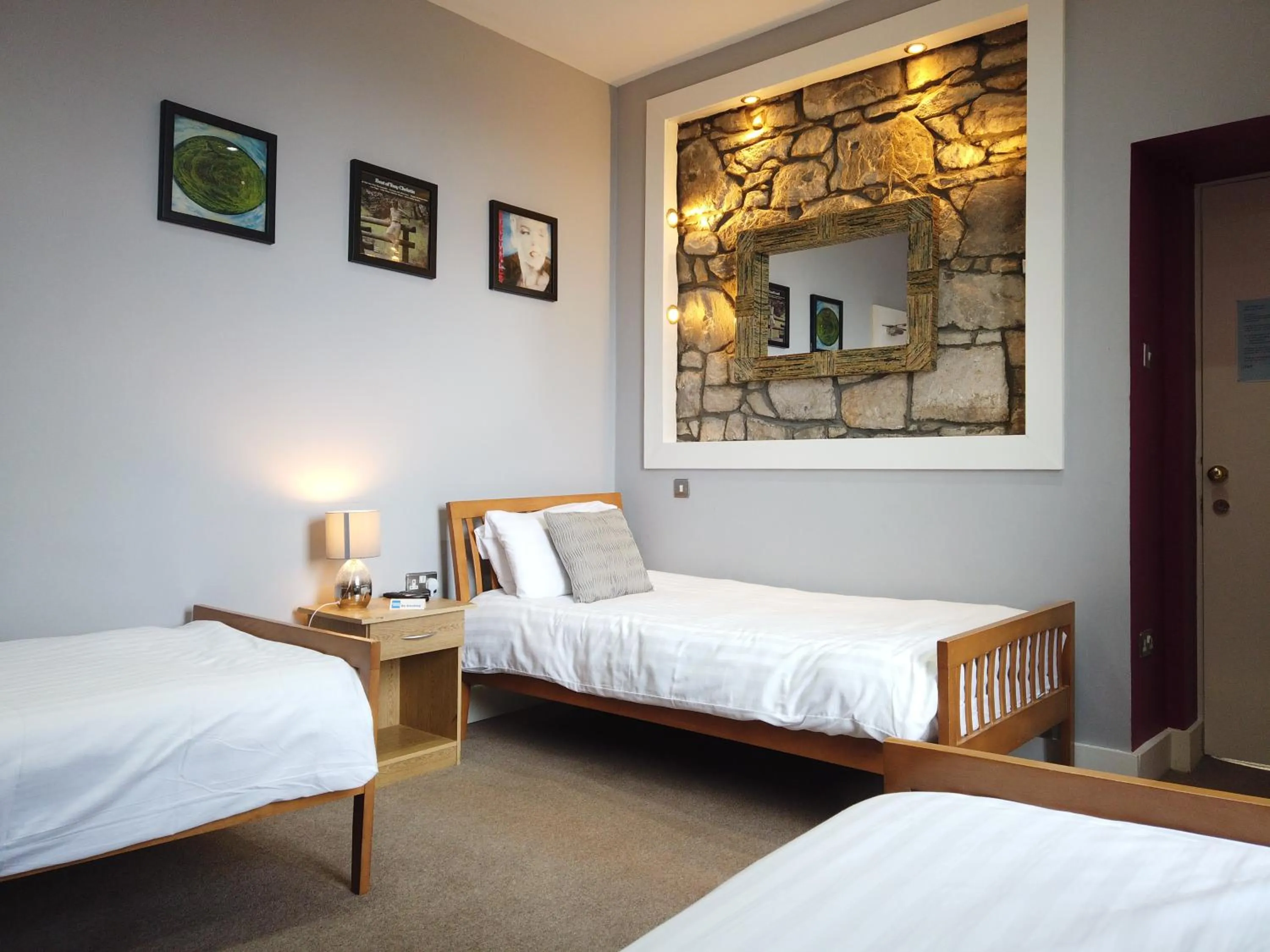 Bedroom, Bed in The Orchard Hotel