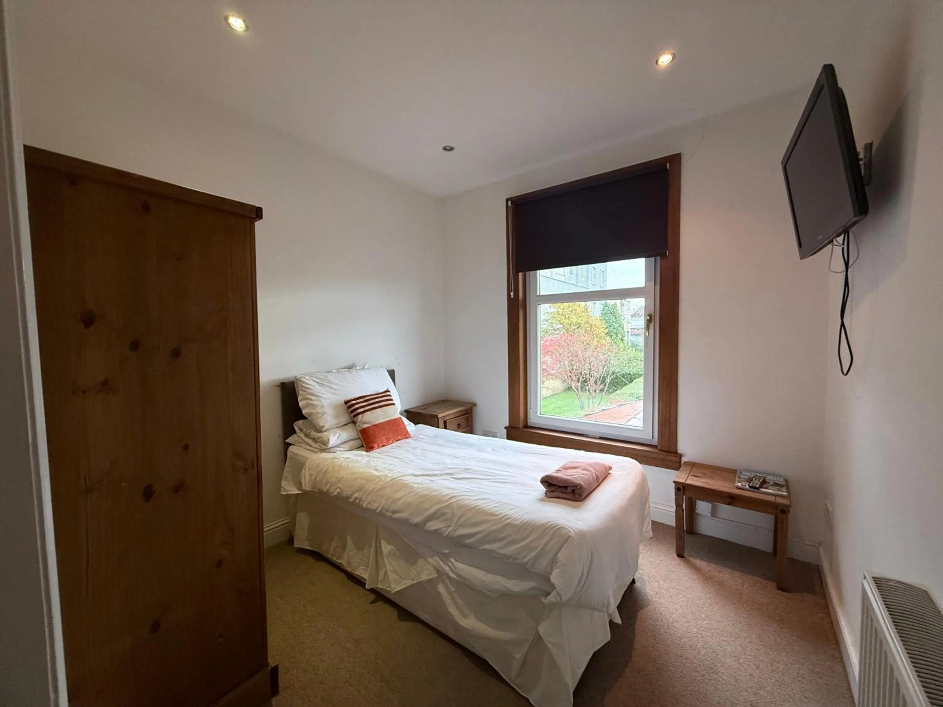 Bed in The Orchard Hotel