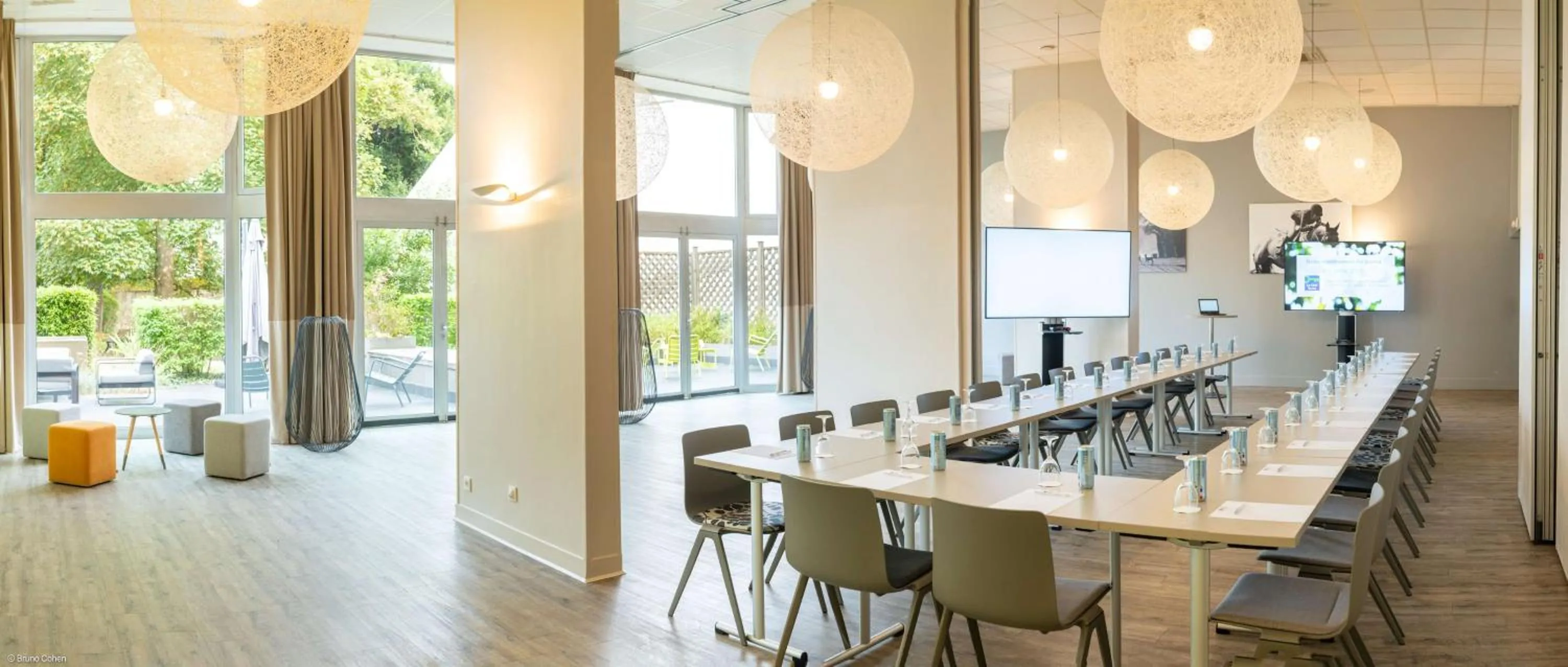 Meeting/conference room in Best Western Plus Hotel Du Parc Chantilly