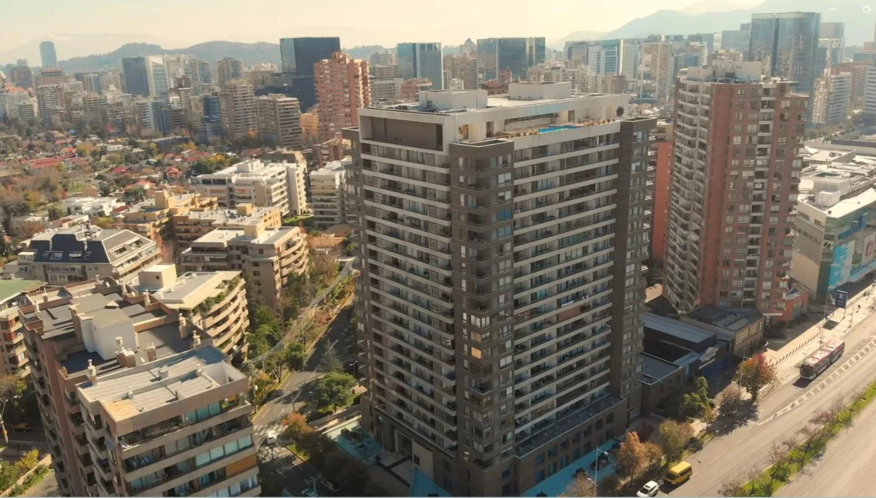 Property building in Norus Las Condes