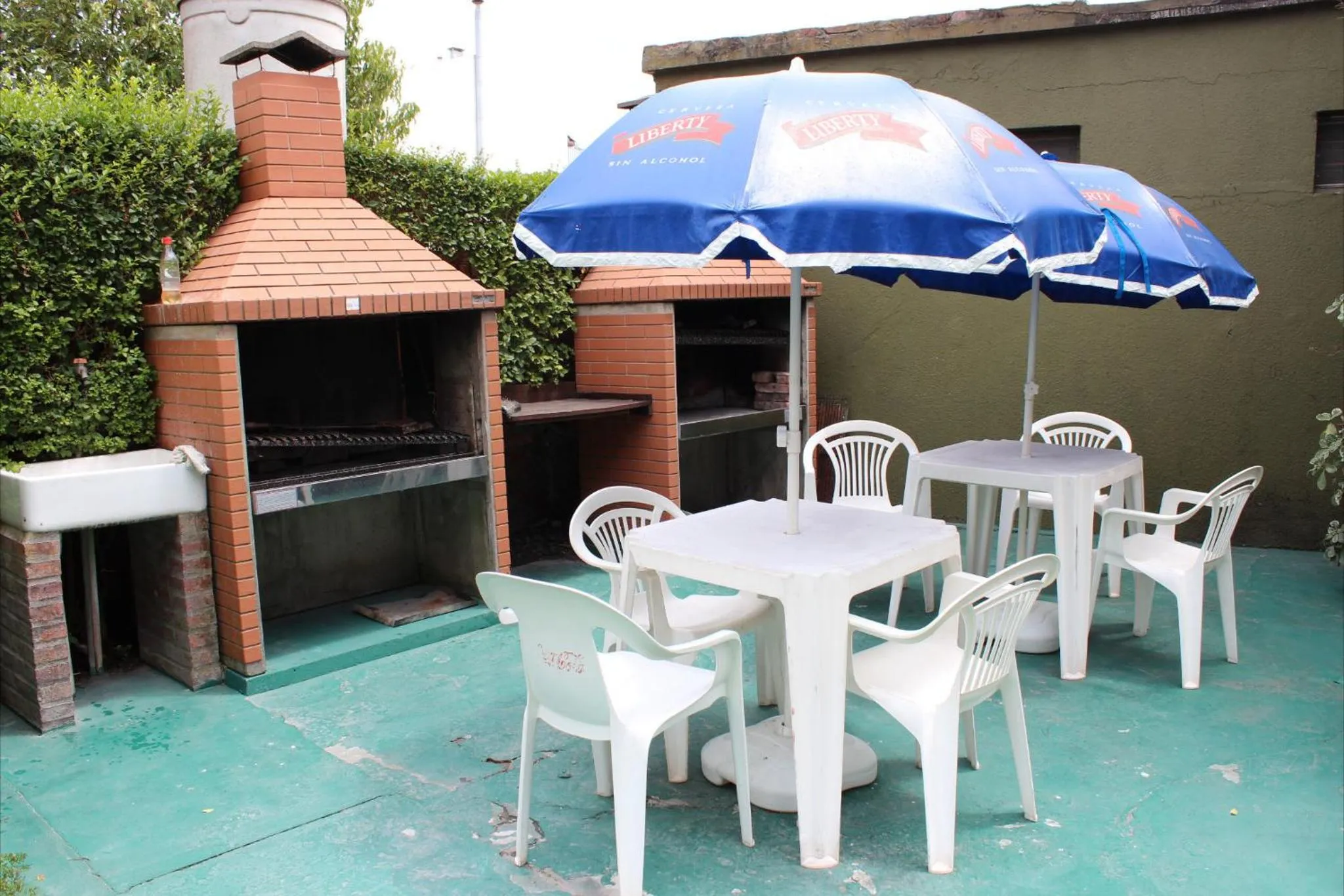 BBQ facilities in Hotel Rideamus