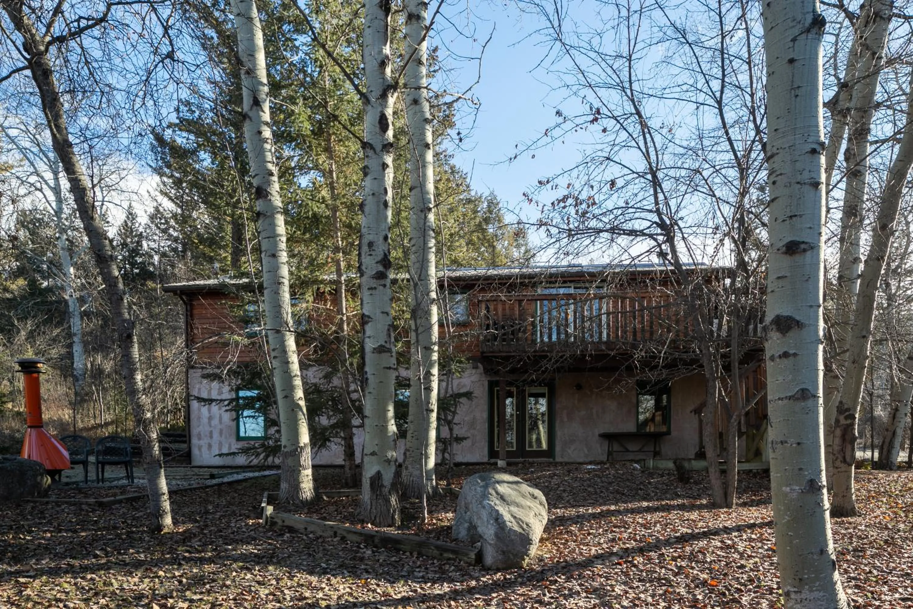 Property building in Creekside Cabin
