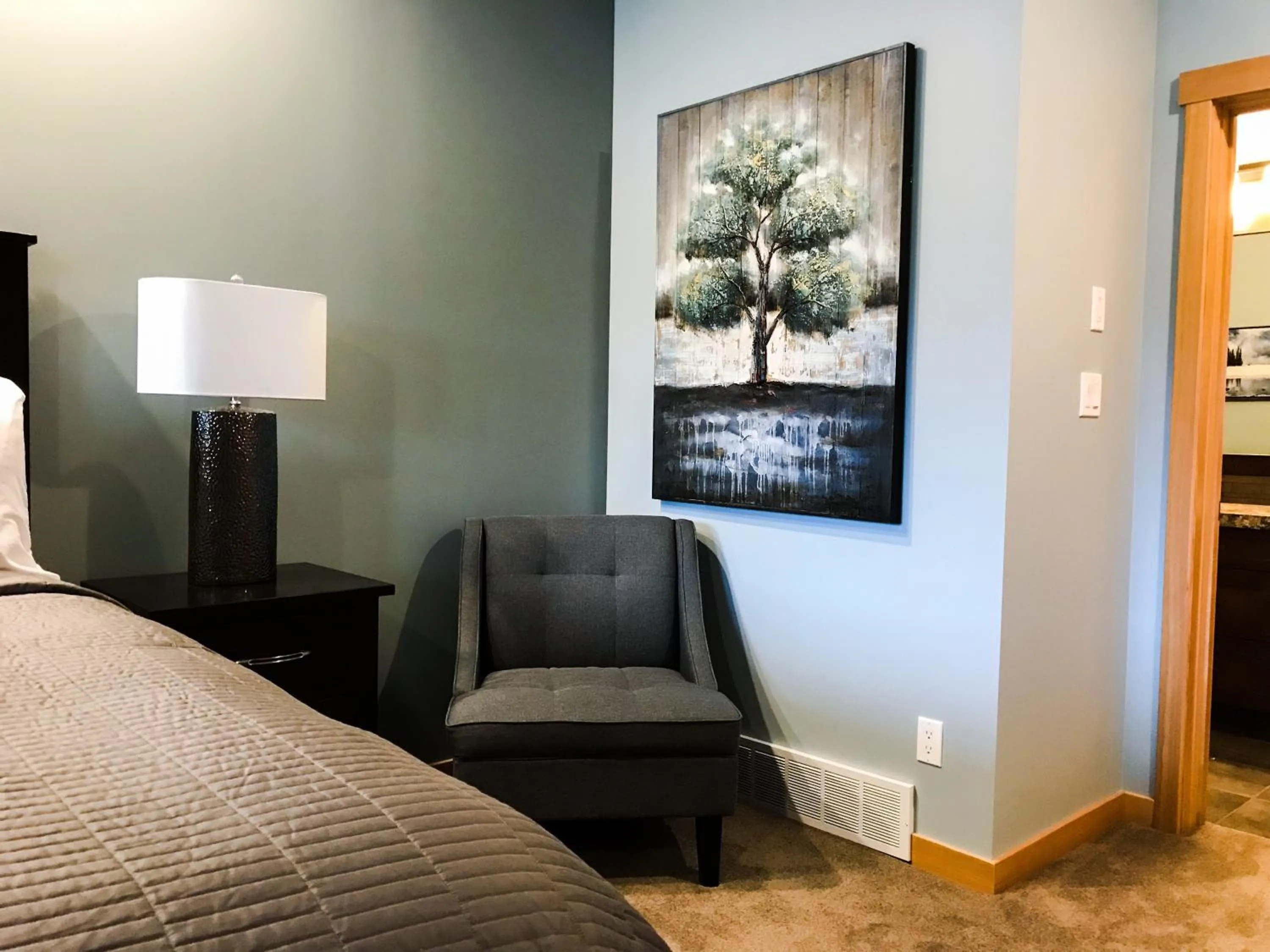 Bedroom, Bed in The Residences at Fairmont Ridge