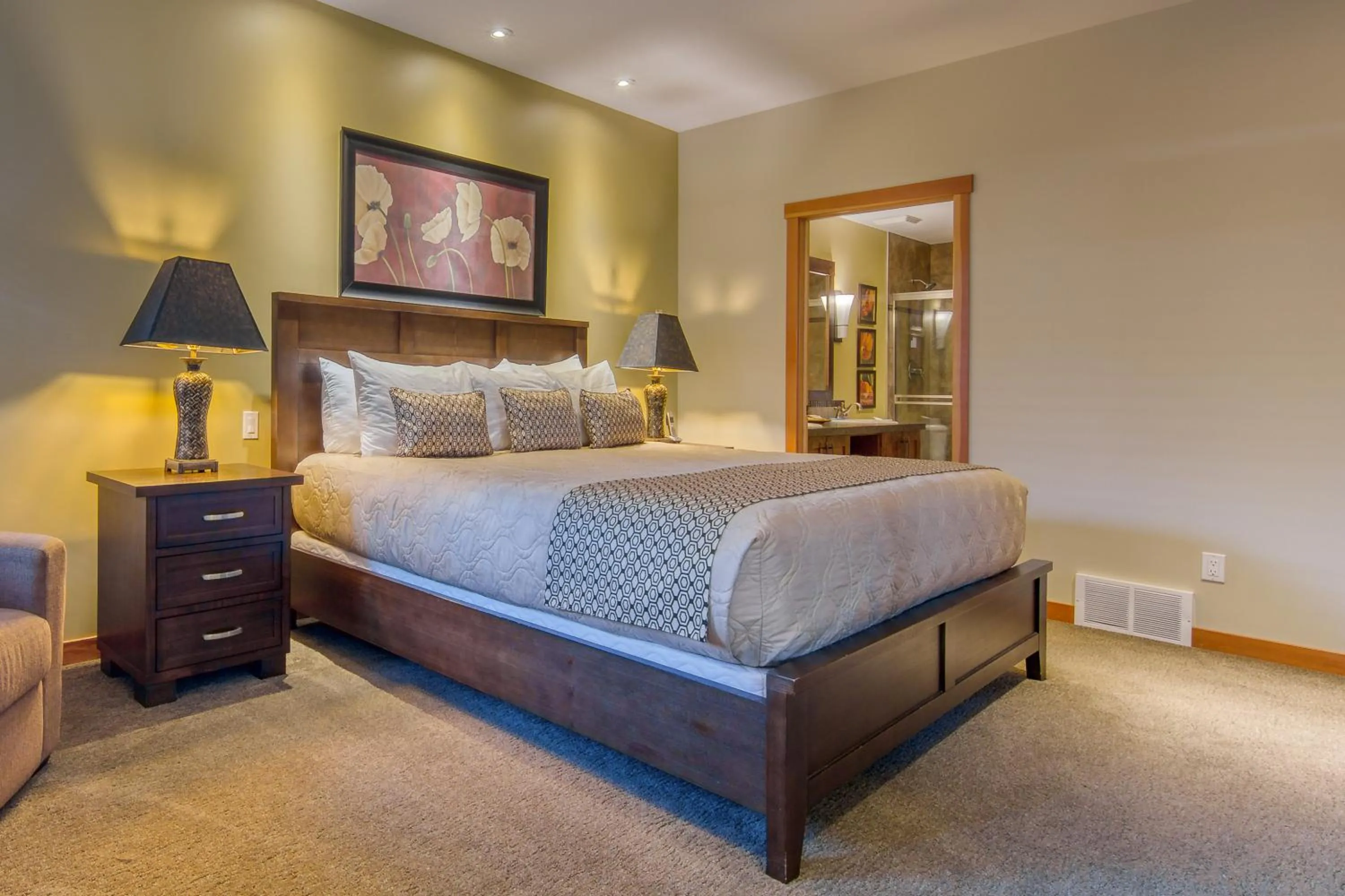 Bed in The Residences at Fairmont Ridge