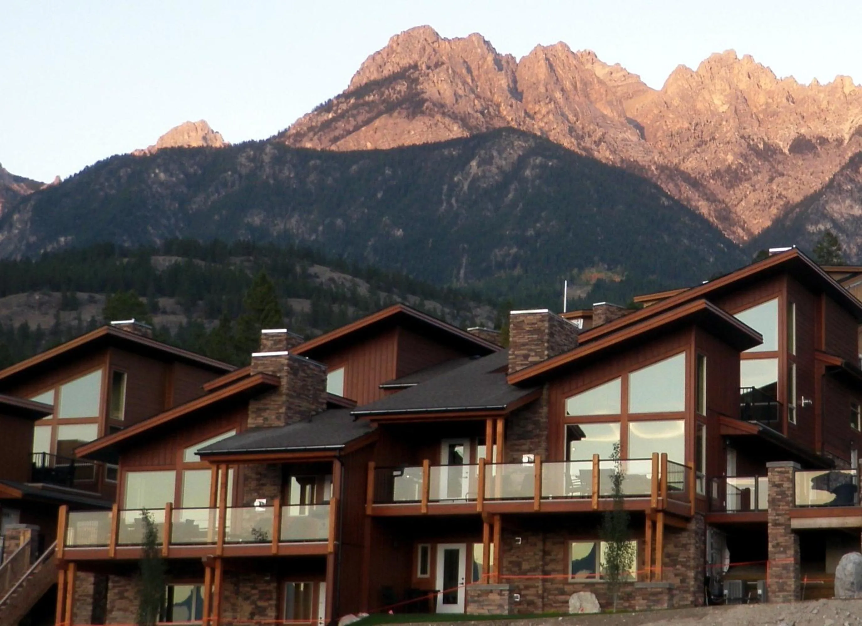 Facade/entrance in The Residences at Fairmont Ridge