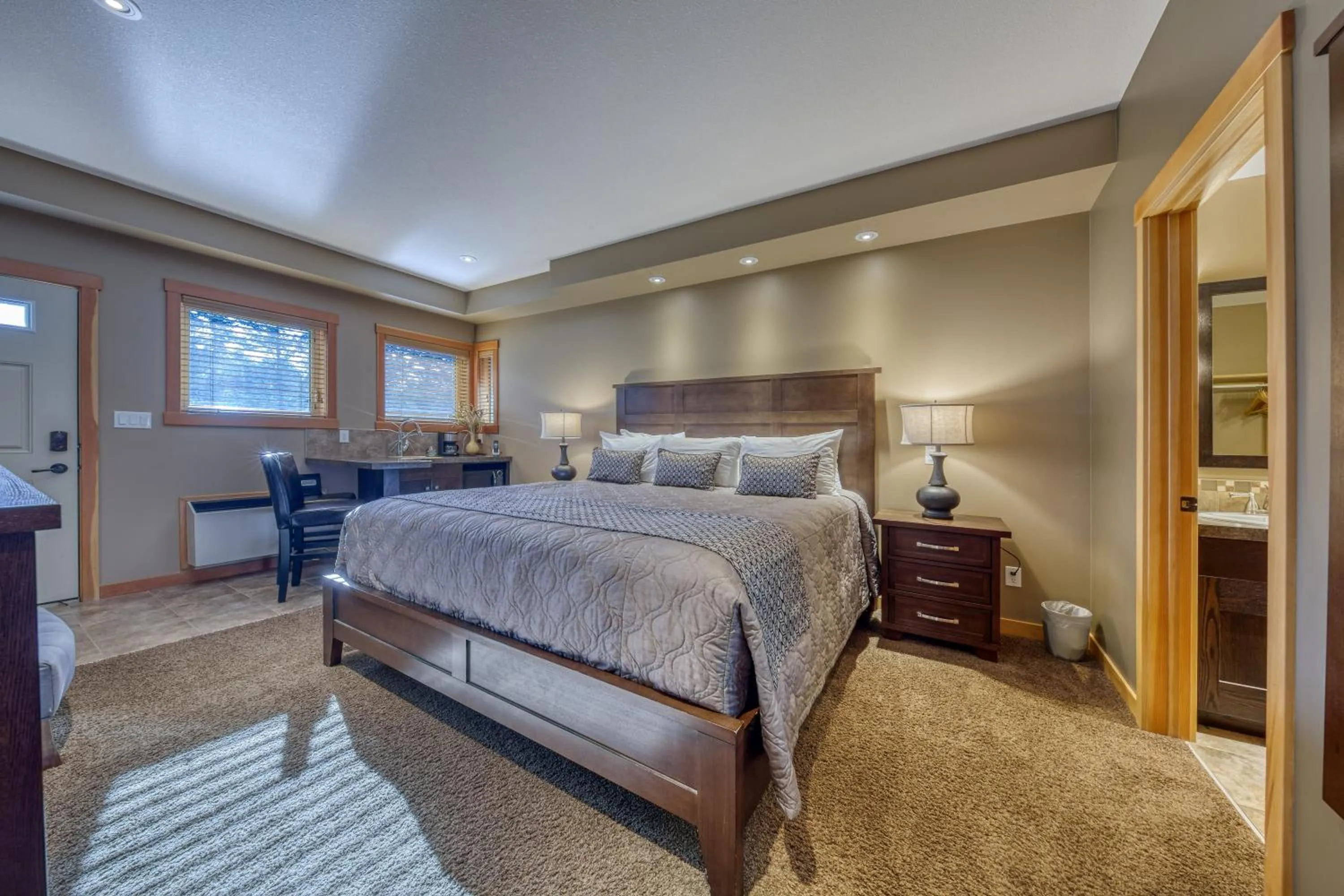 Bedroom, Bed in The Residences at Fairmont Ridge