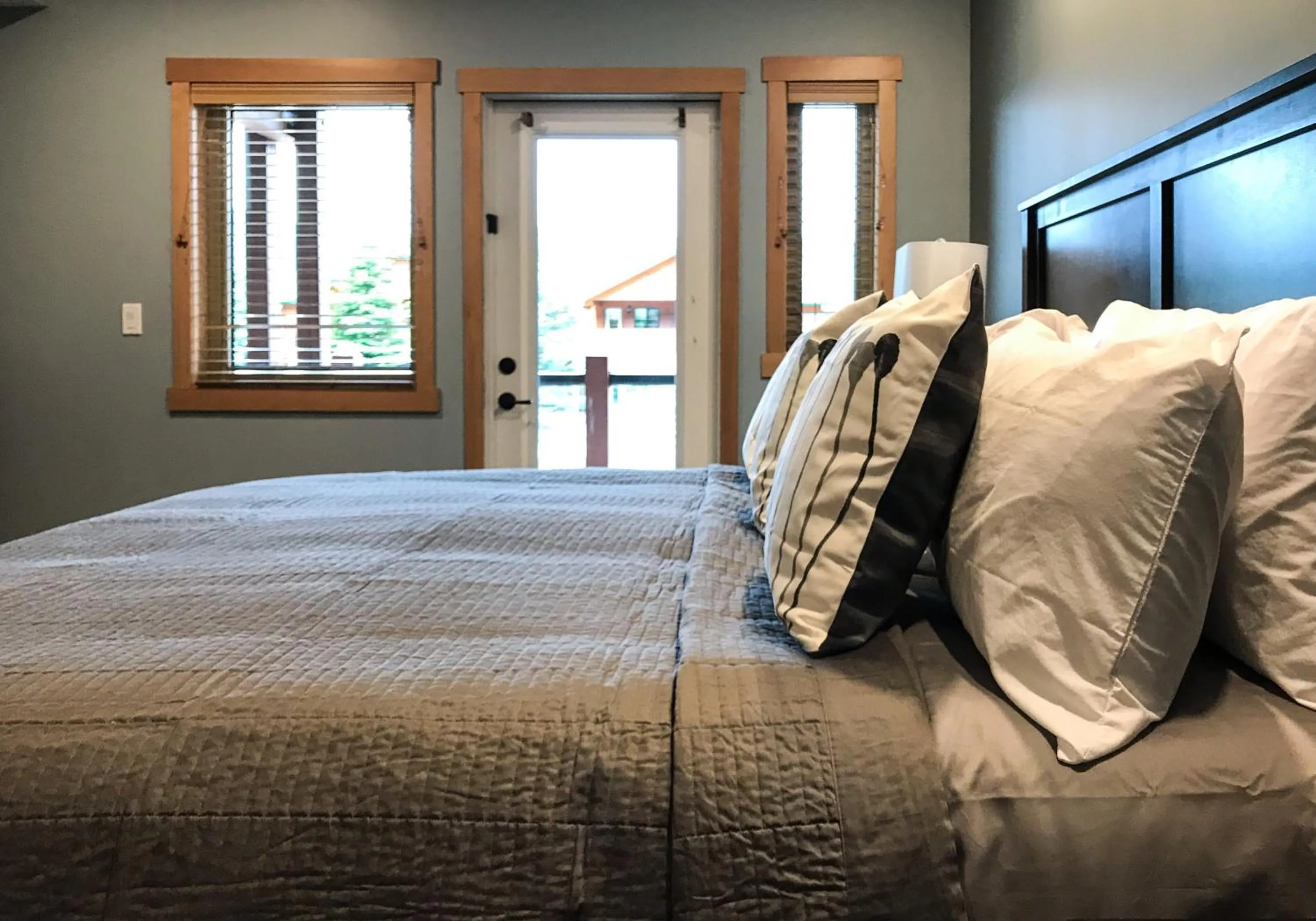Bedroom, Bed in The Residences at Fairmont Ridge