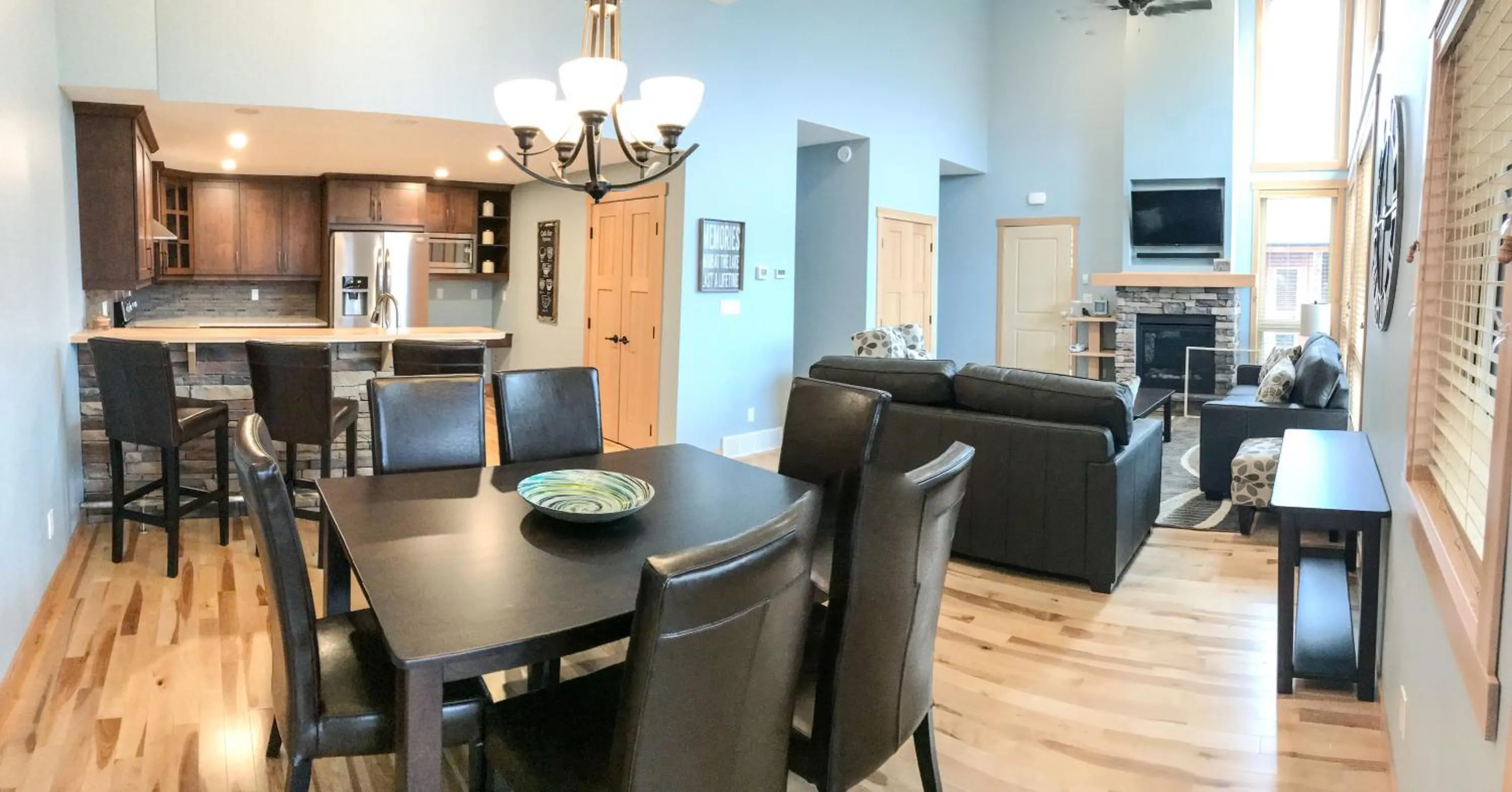 Dining area in The Residences at Fairmont Ridge