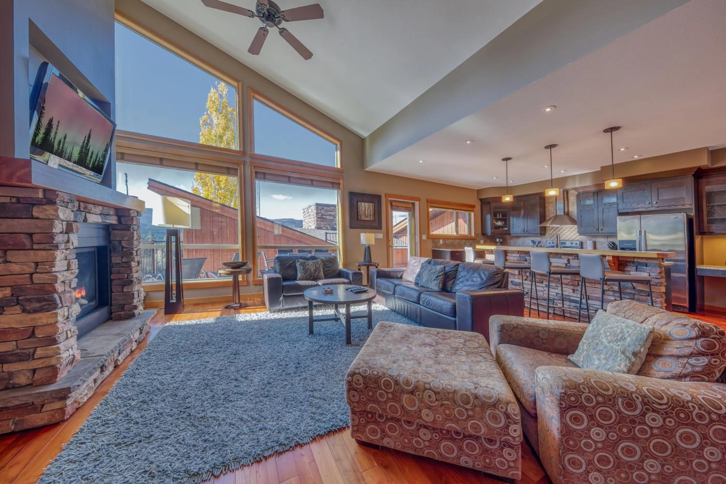 Living room in The Residences at Fairmont Ridge