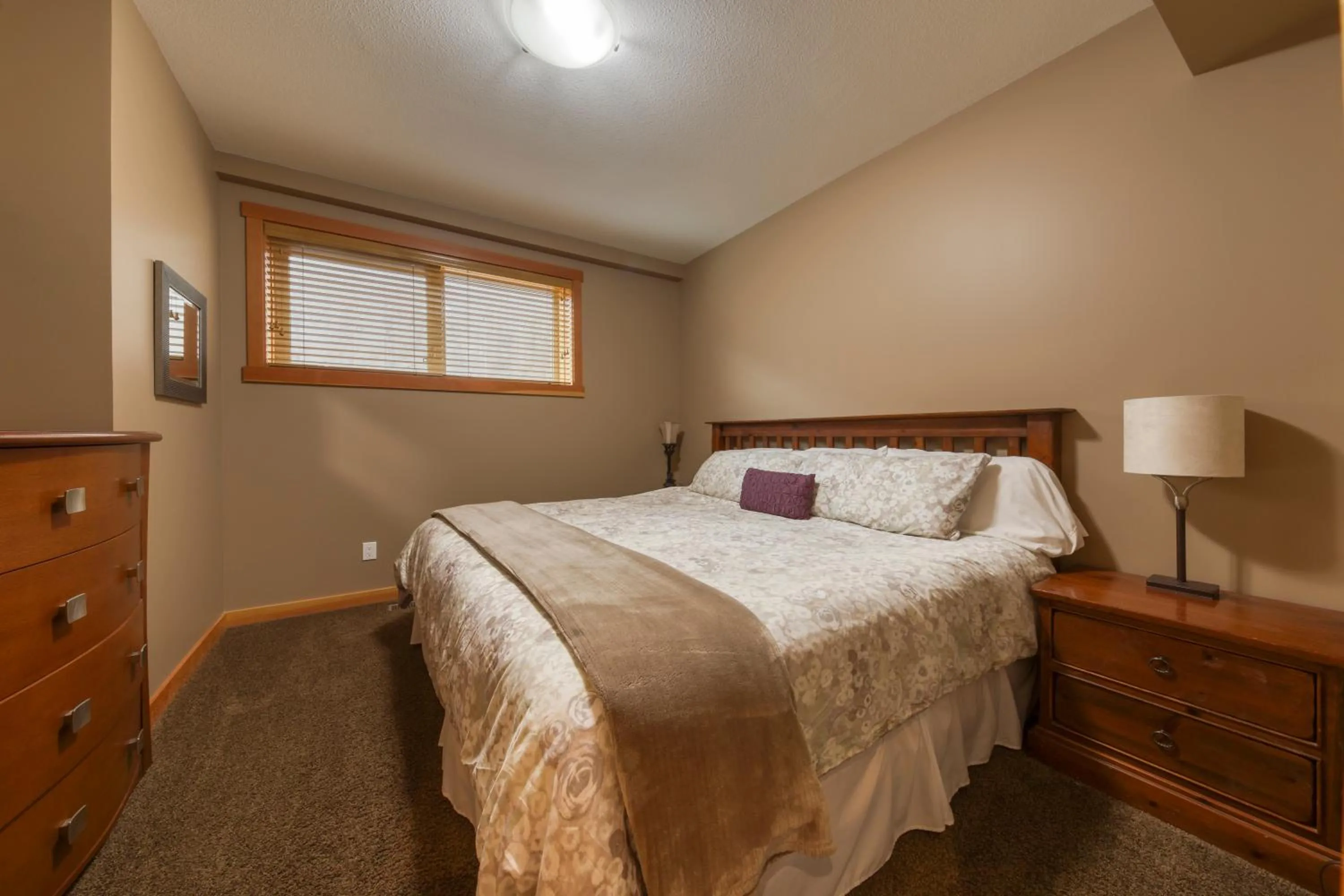 Bed in The Residences at Fairmont Ridge