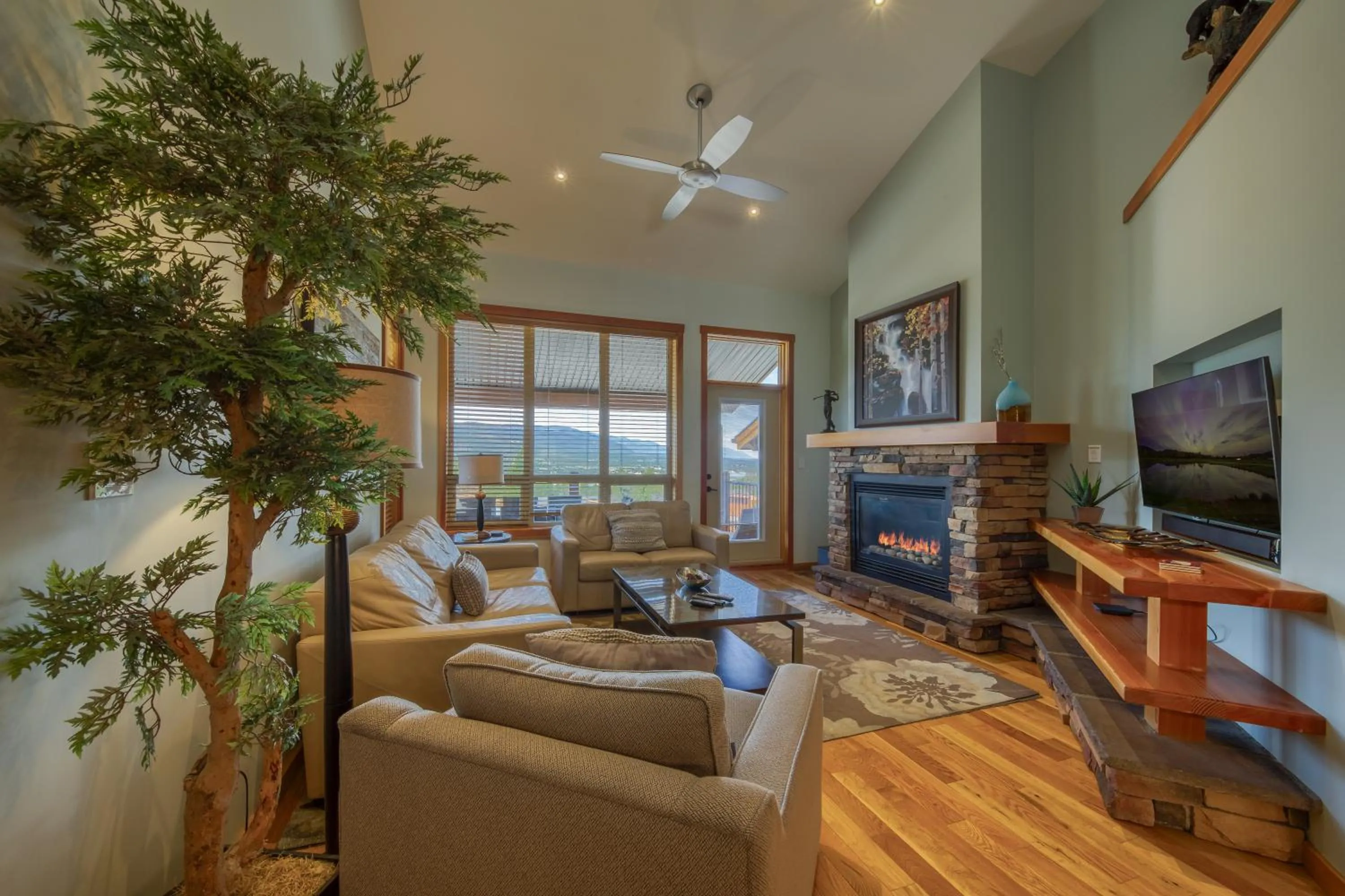 Living room in The Residences at Fairmont Ridge