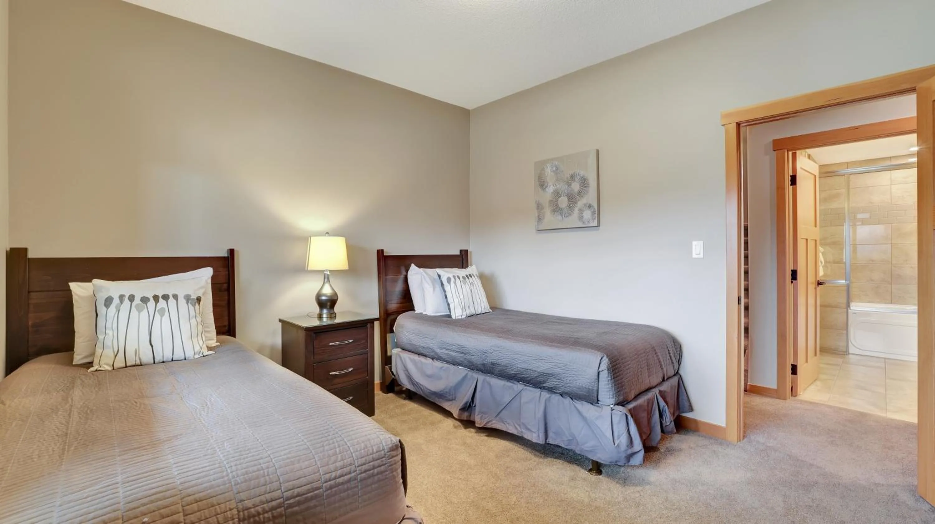 Bed in The Residences at Fairmont Ridge