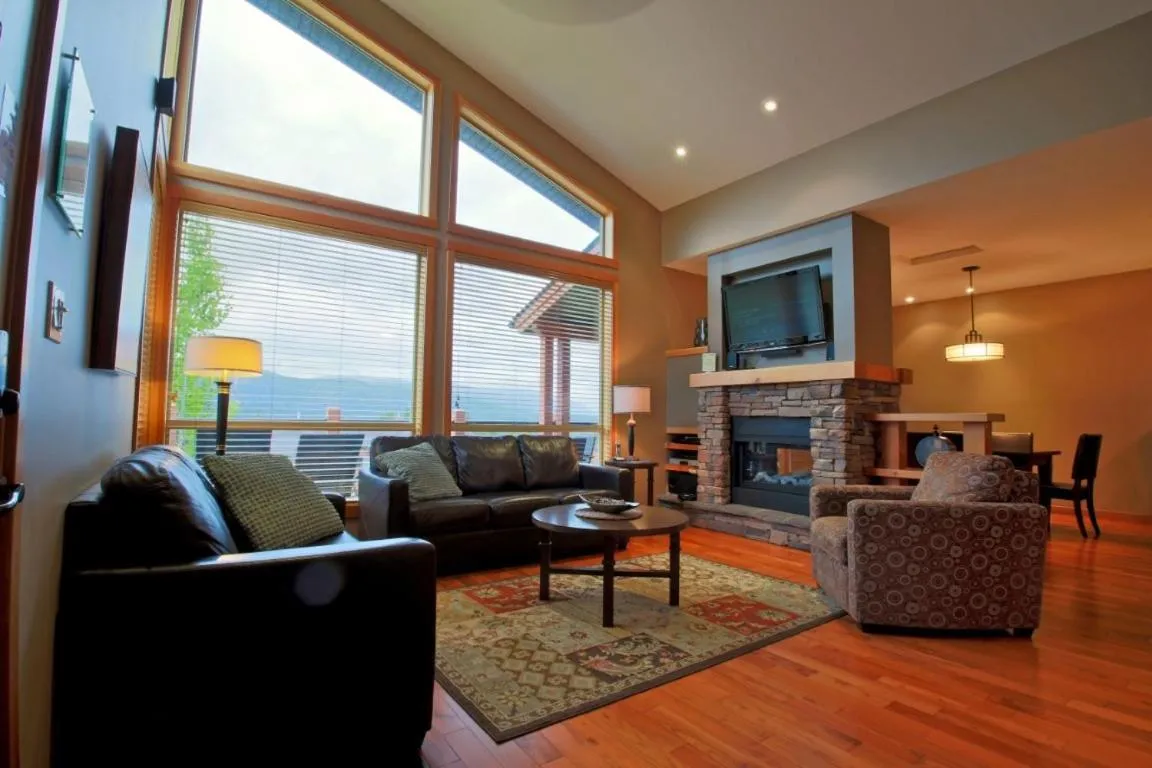 Living room in The Residences at Fairmont Ridge