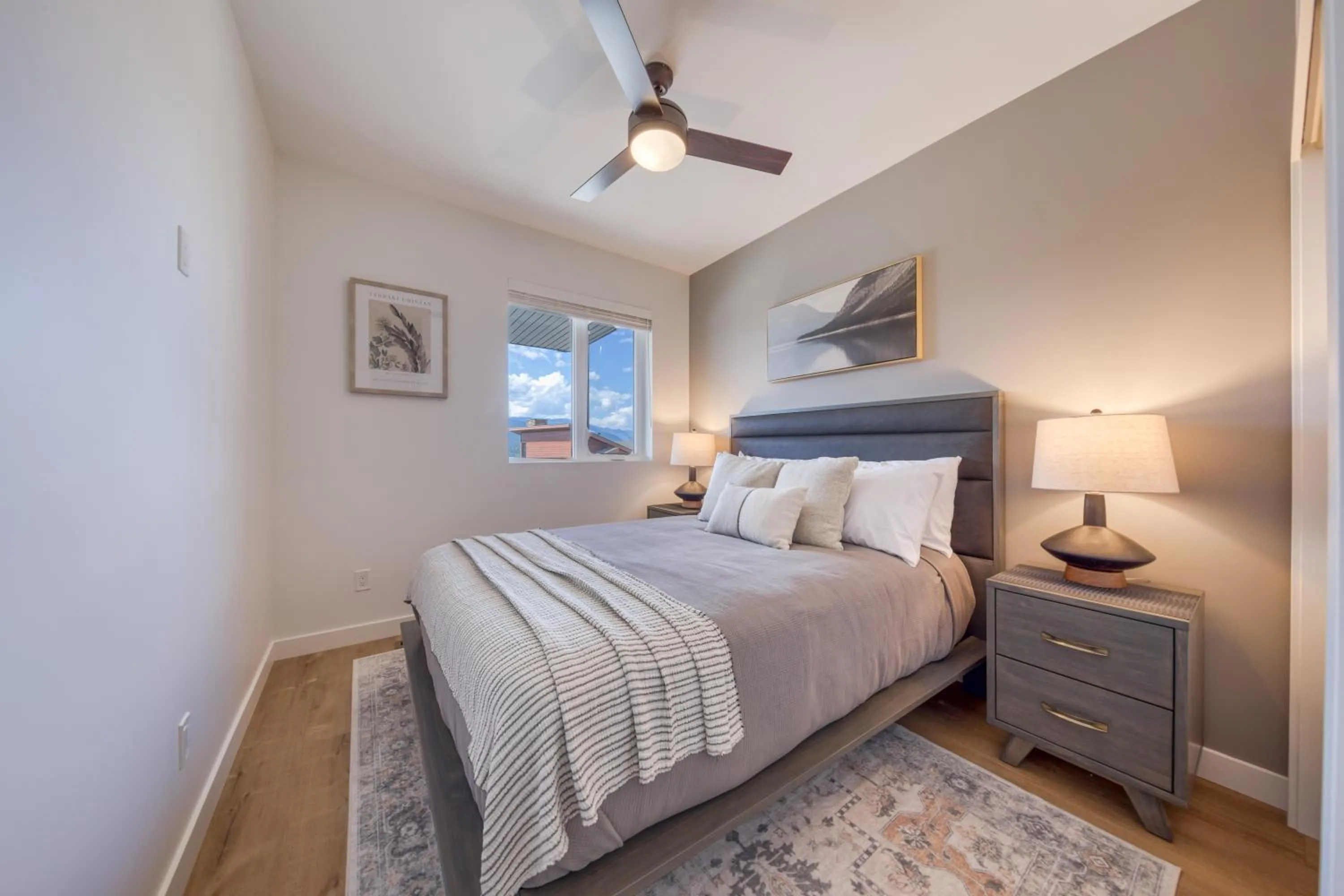 Bed in The Residences at Fairmont Ridge