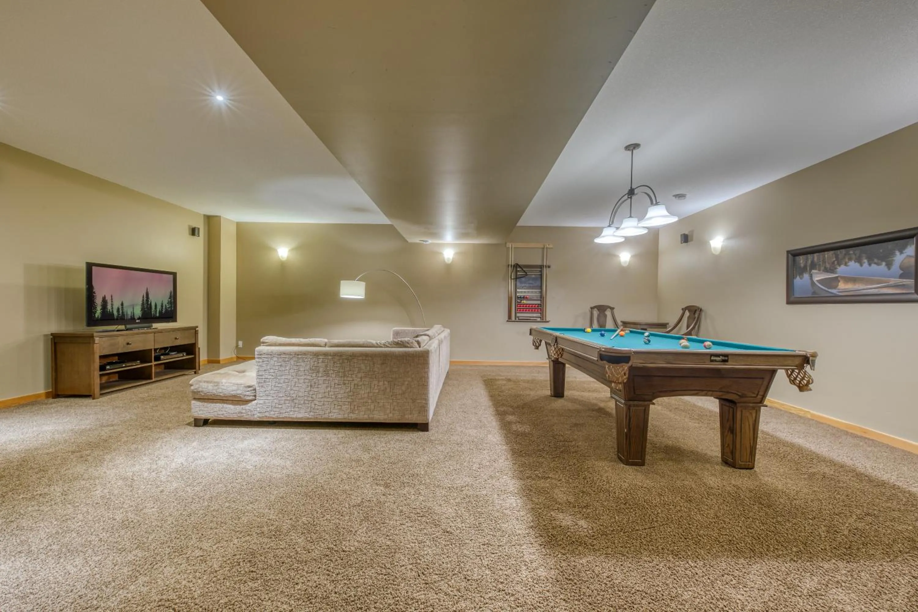 Living room in The Residences at Fairmont Ridge