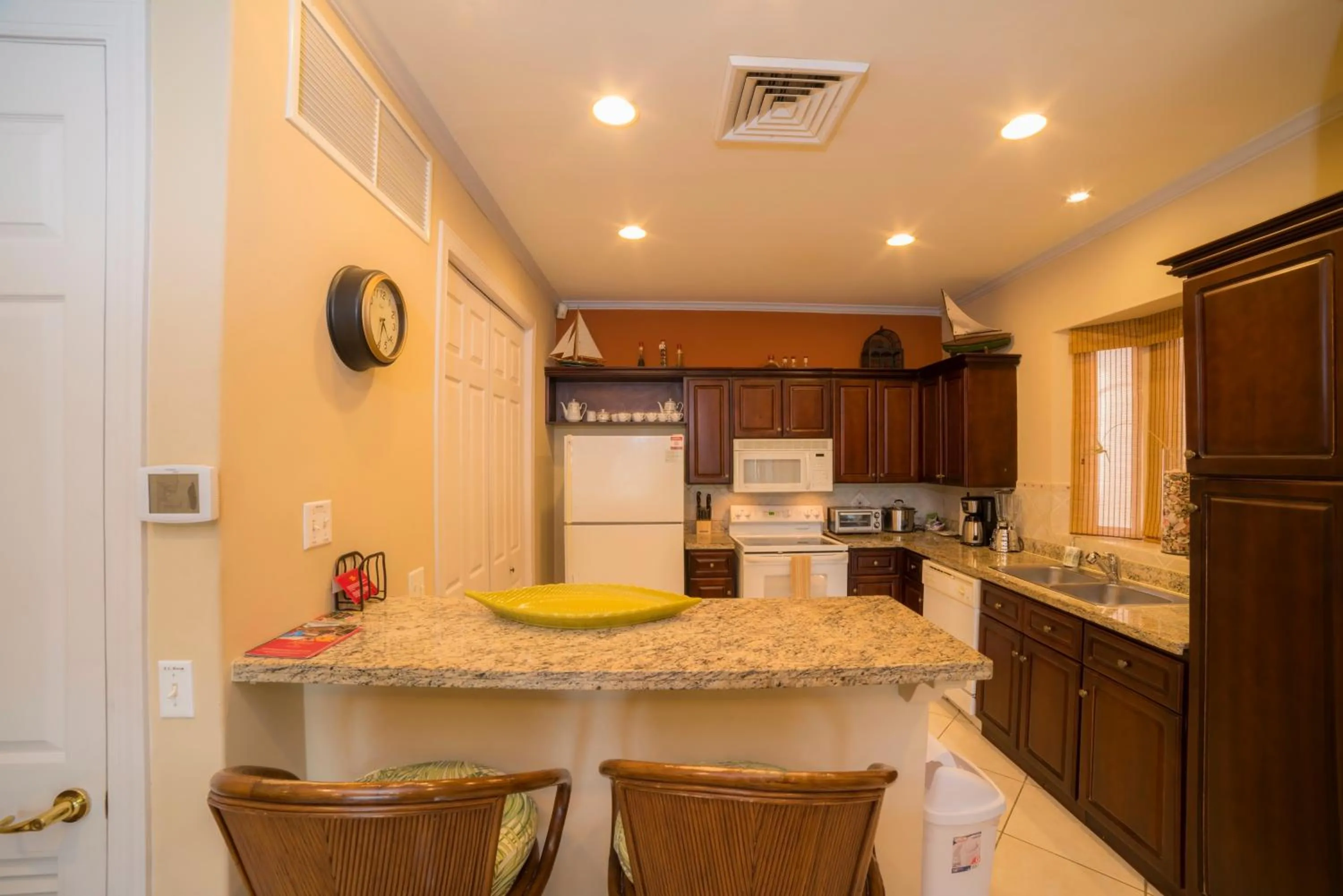 Coffee/tea facilities in Stay In CR Los Sueños Condos