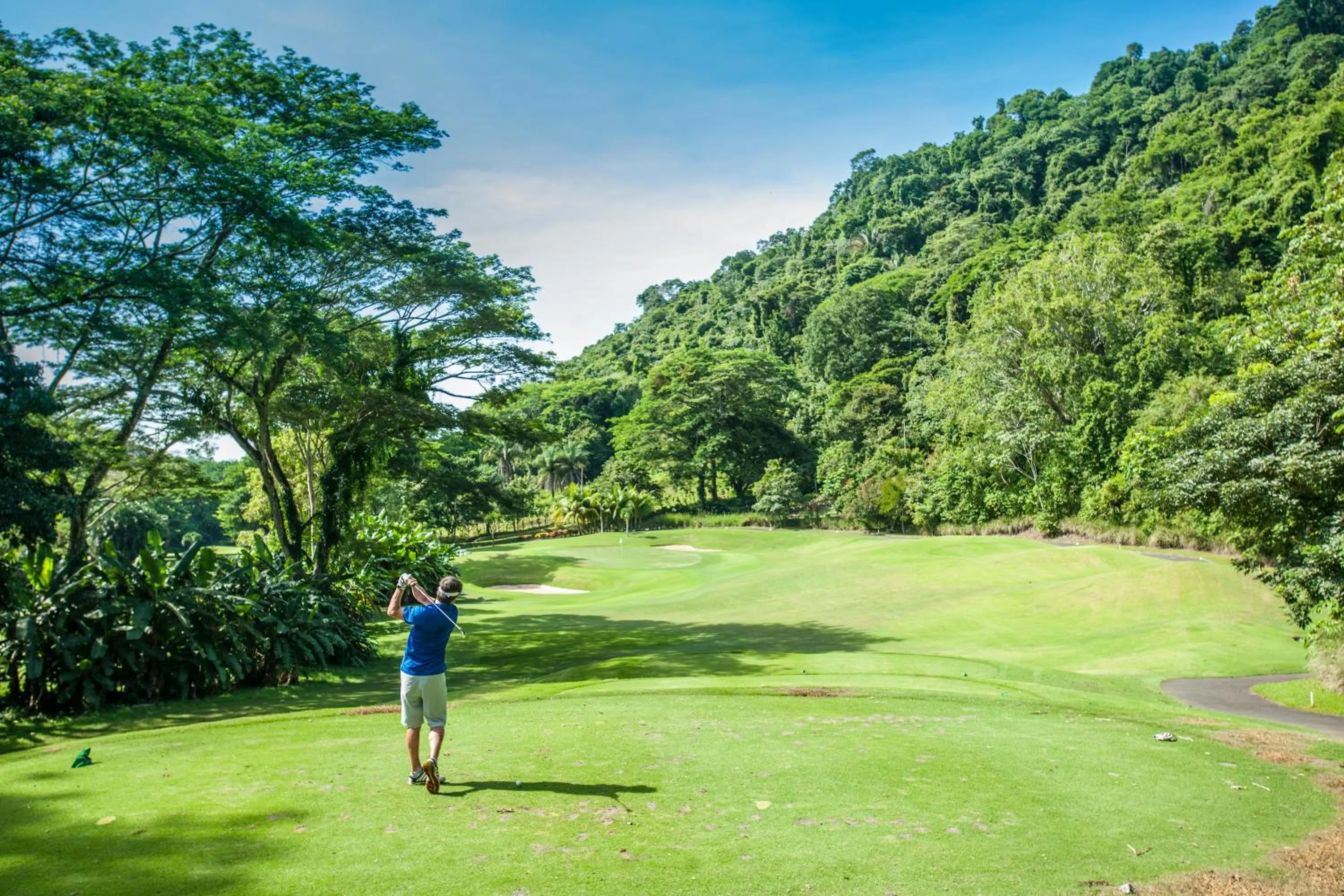 Golfcourse in Stay In CR Los Sueños Condos