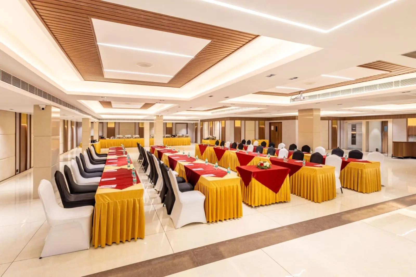 Banquet/Function facilities in S Hotels Chennai