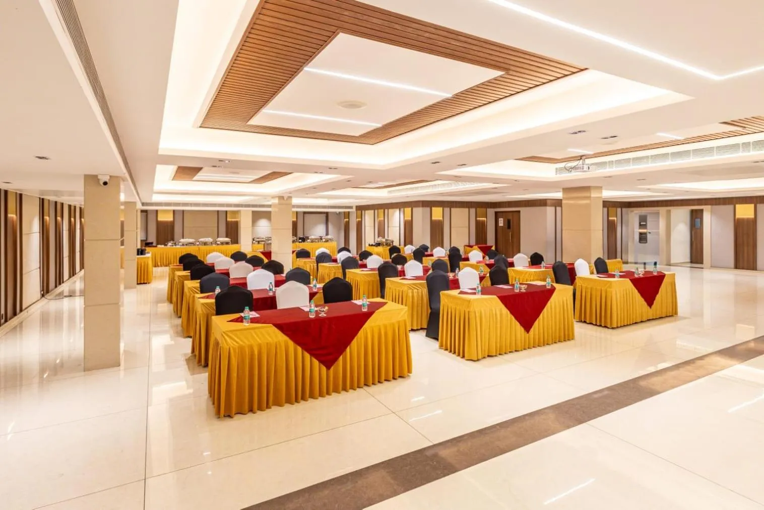 Banquet/Function facilities in S Hotels Chennai