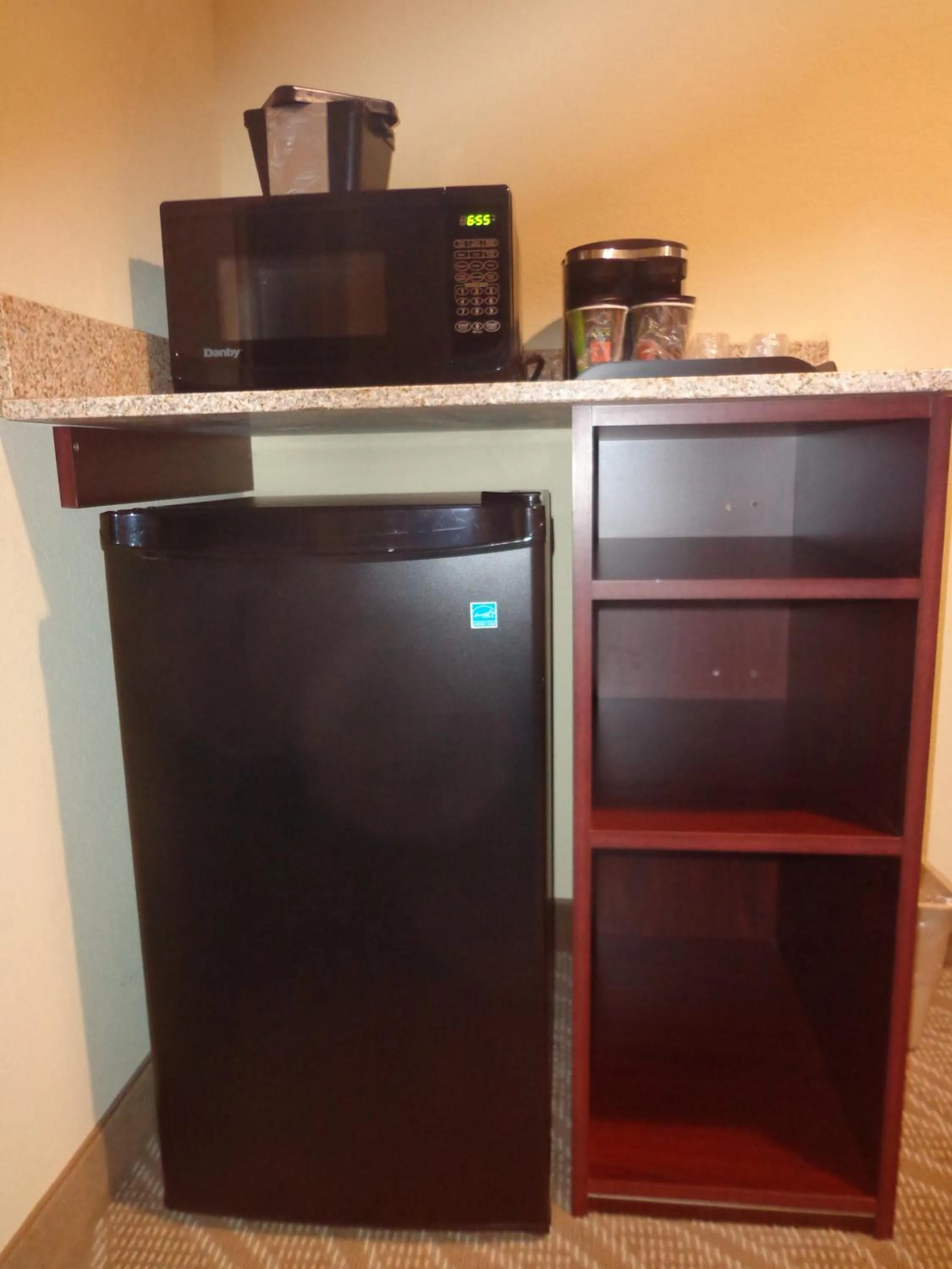 Area and facilities in Cobblestone Inn & Suites - Marquette