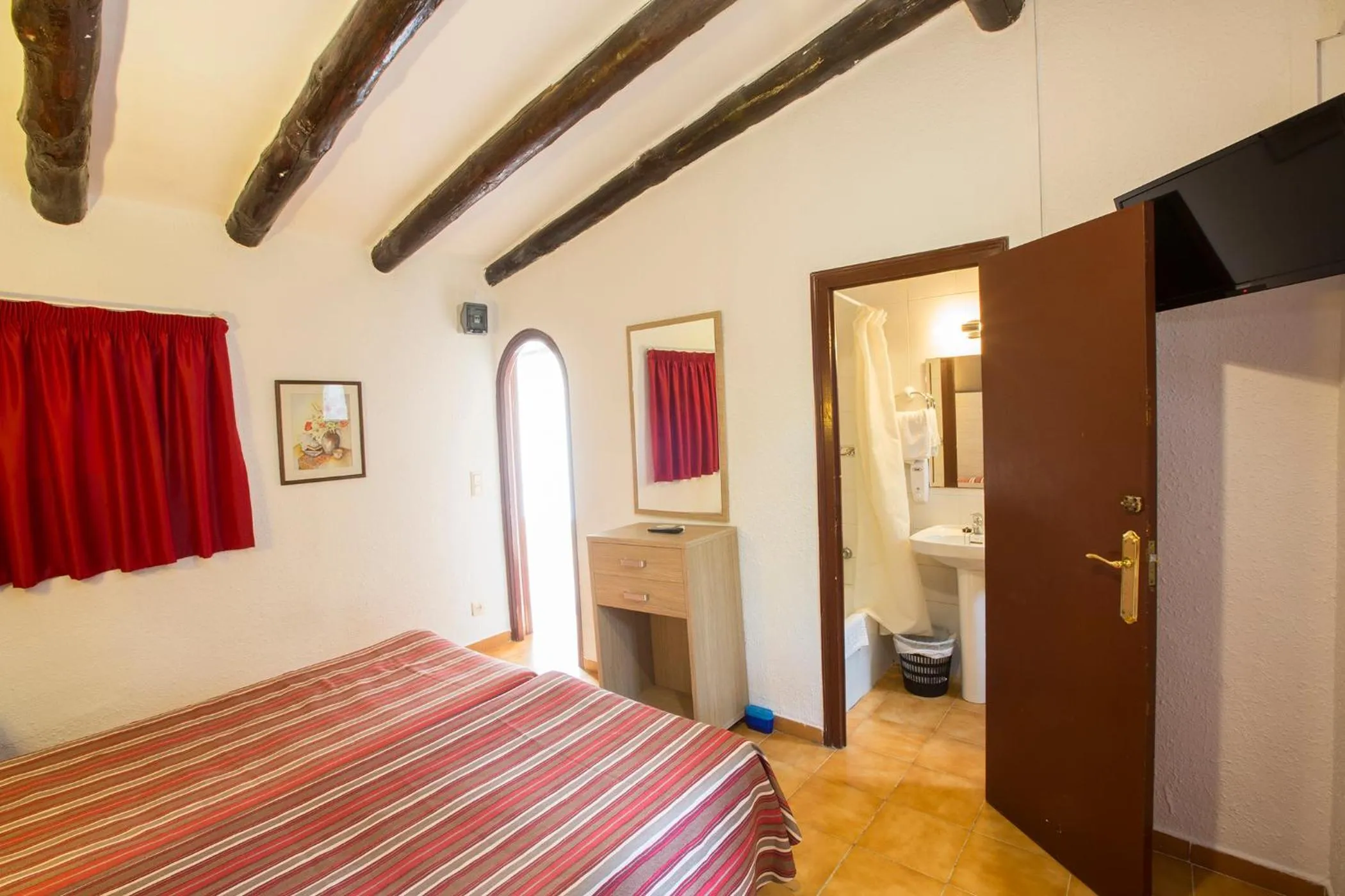 Bed in Hotel - Bungalows Don Juan Tossa