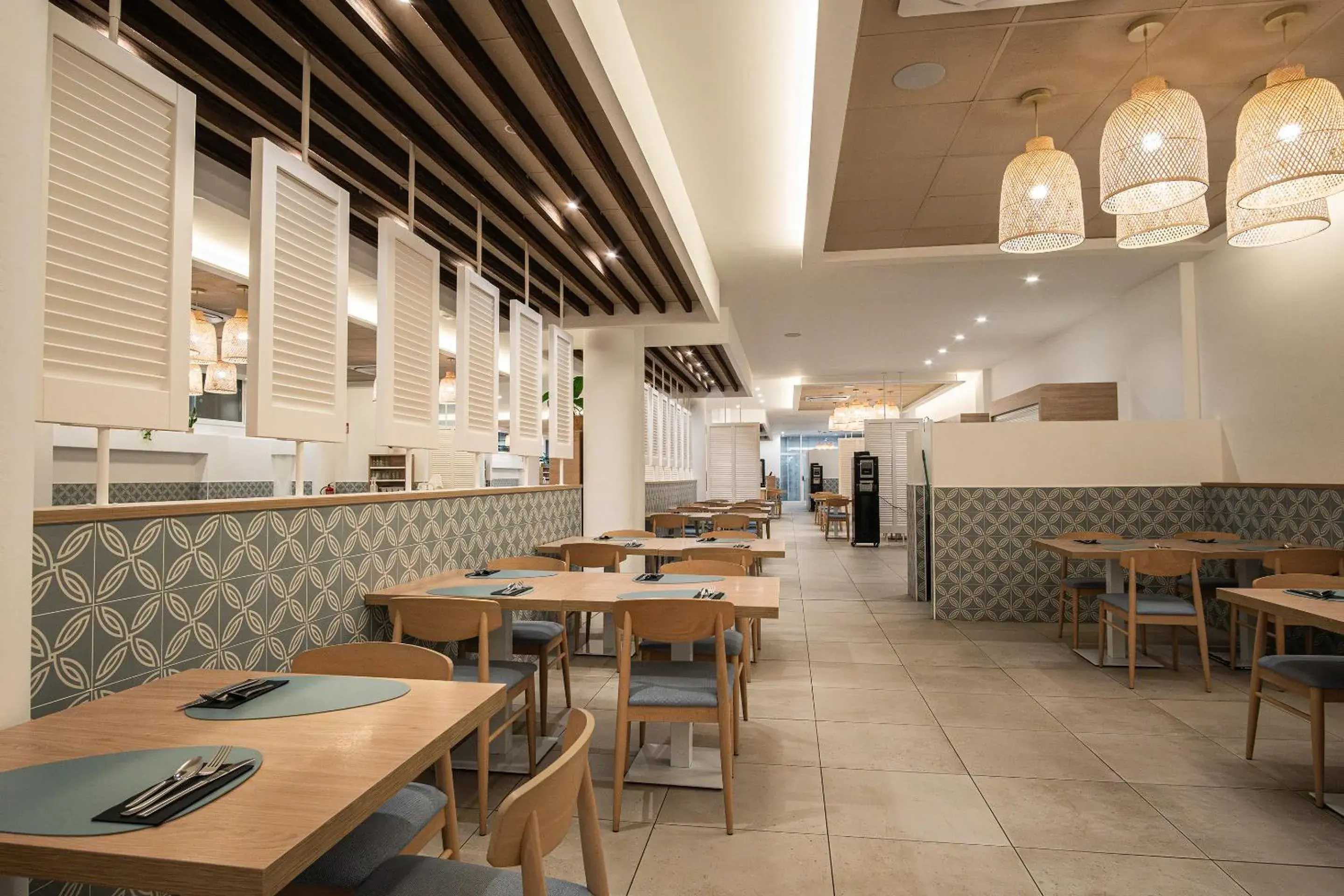 Restaurant/places to eat in Hotel - Bungalows Don Juan Tossa Restaurant/places to eat in Hotel - Bungalows Don Juan Tossa