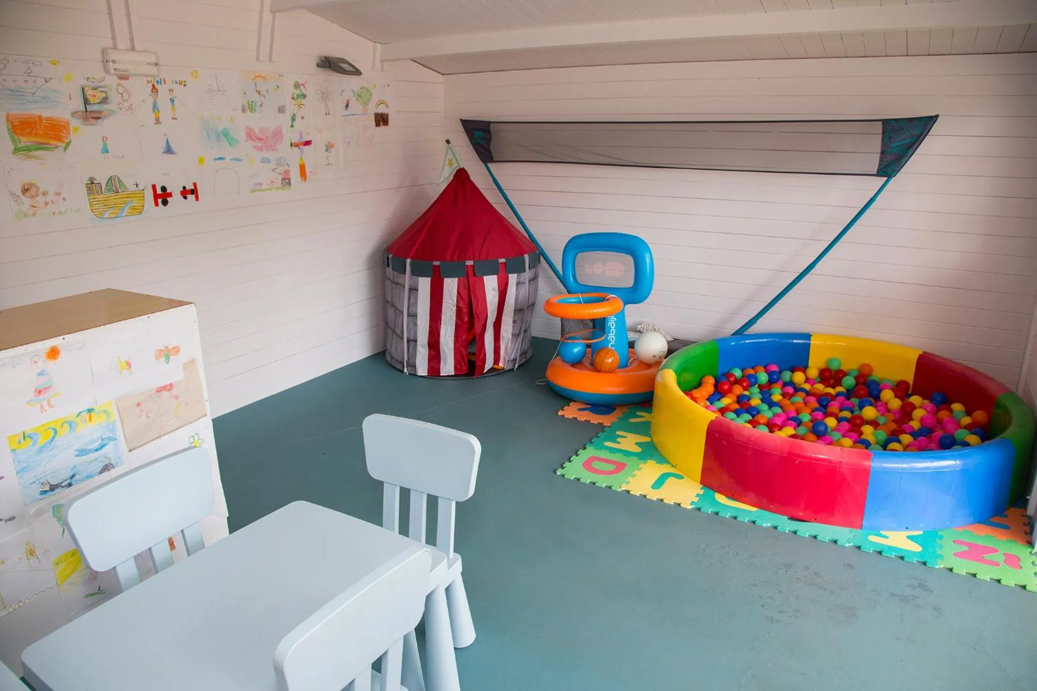 Kids's club in Hotel - Bungalows Don Juan Tossa