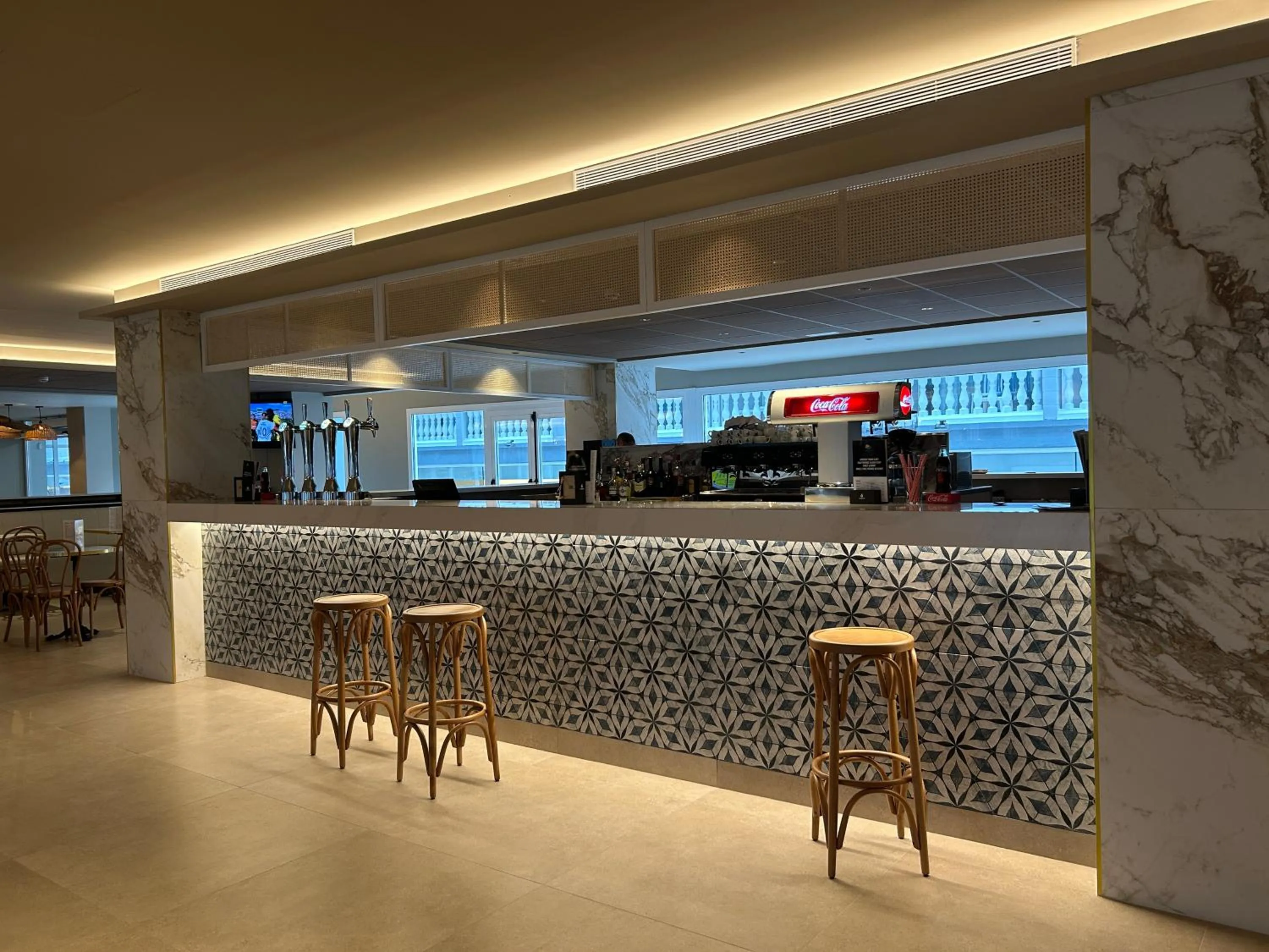 Lounge or bar in Hotel - Bungalows Don Juan Tossa