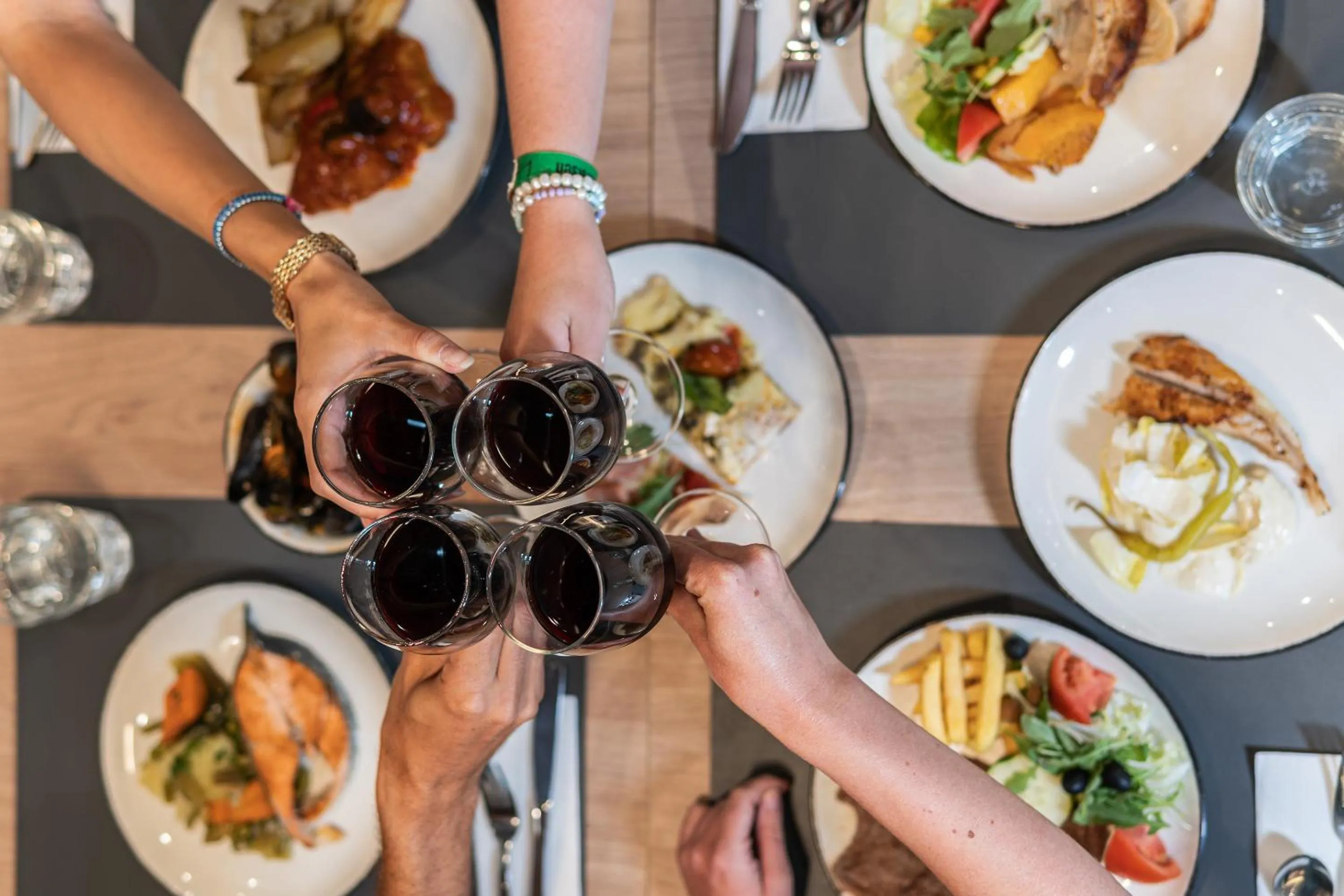 Restaurant/places to eat in Hotel - Bungalows Don Juan Tossa