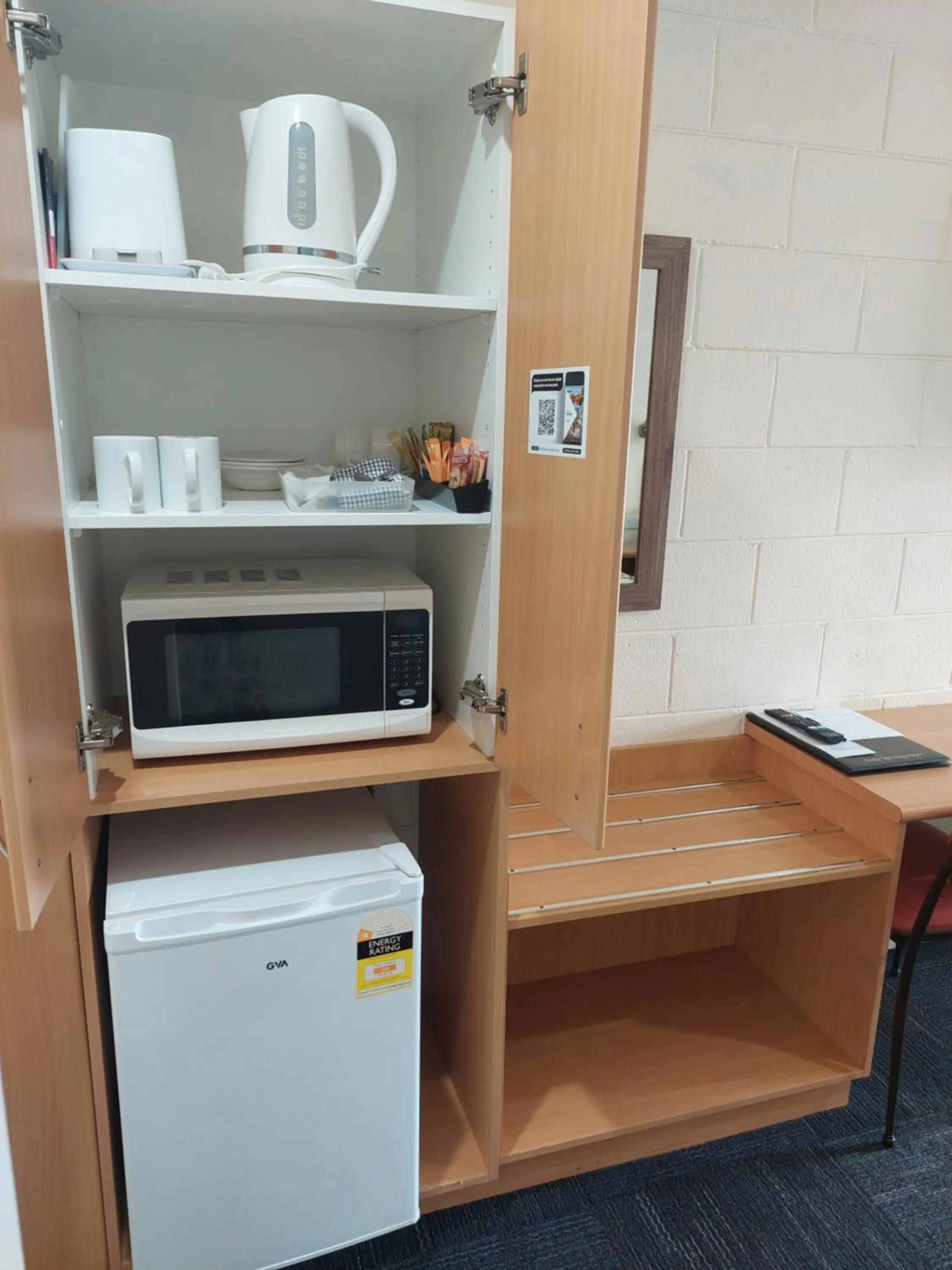 All Seasons Motor Lodge