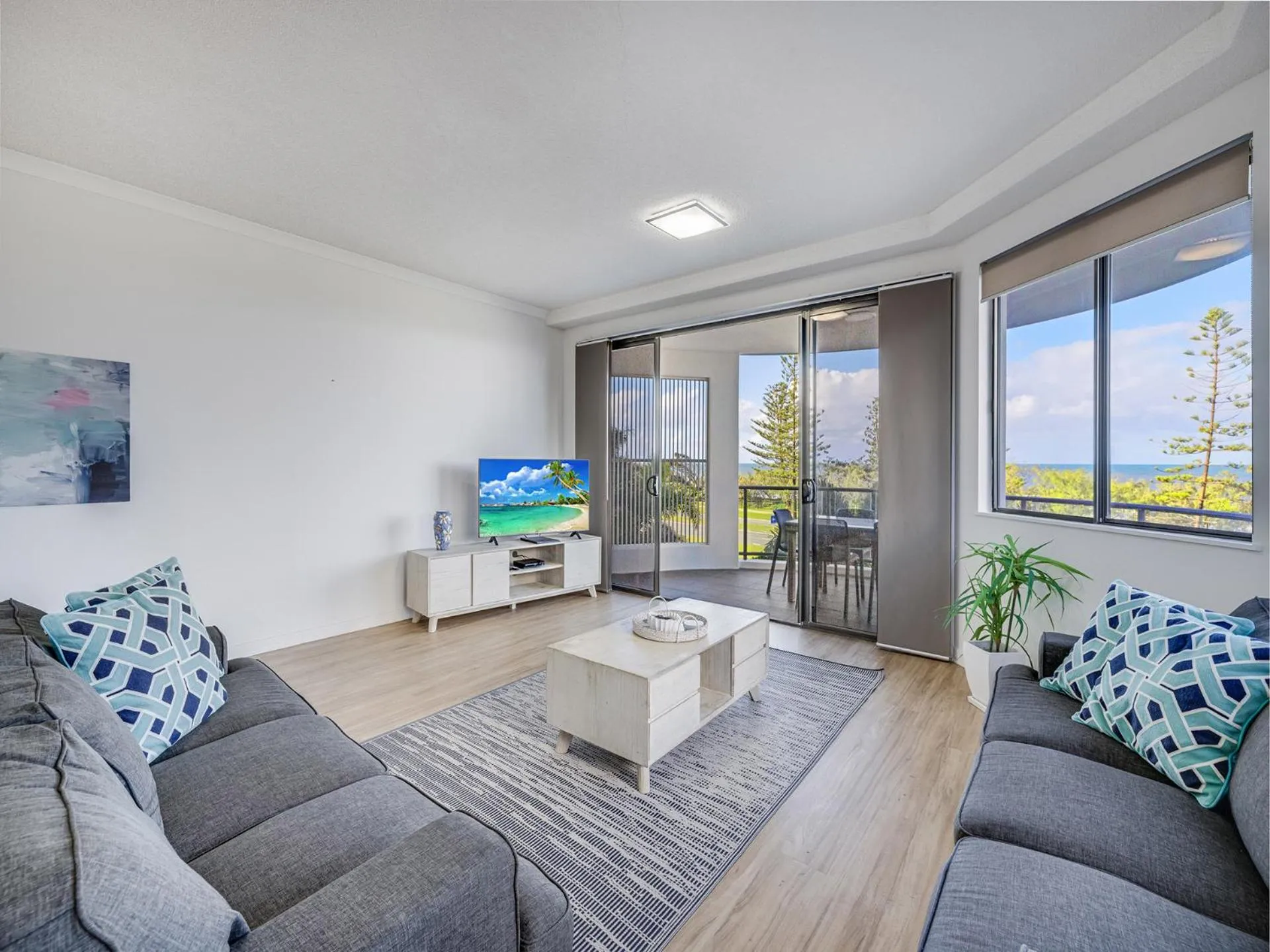 Living room in Meridian Alex Beach Apartments