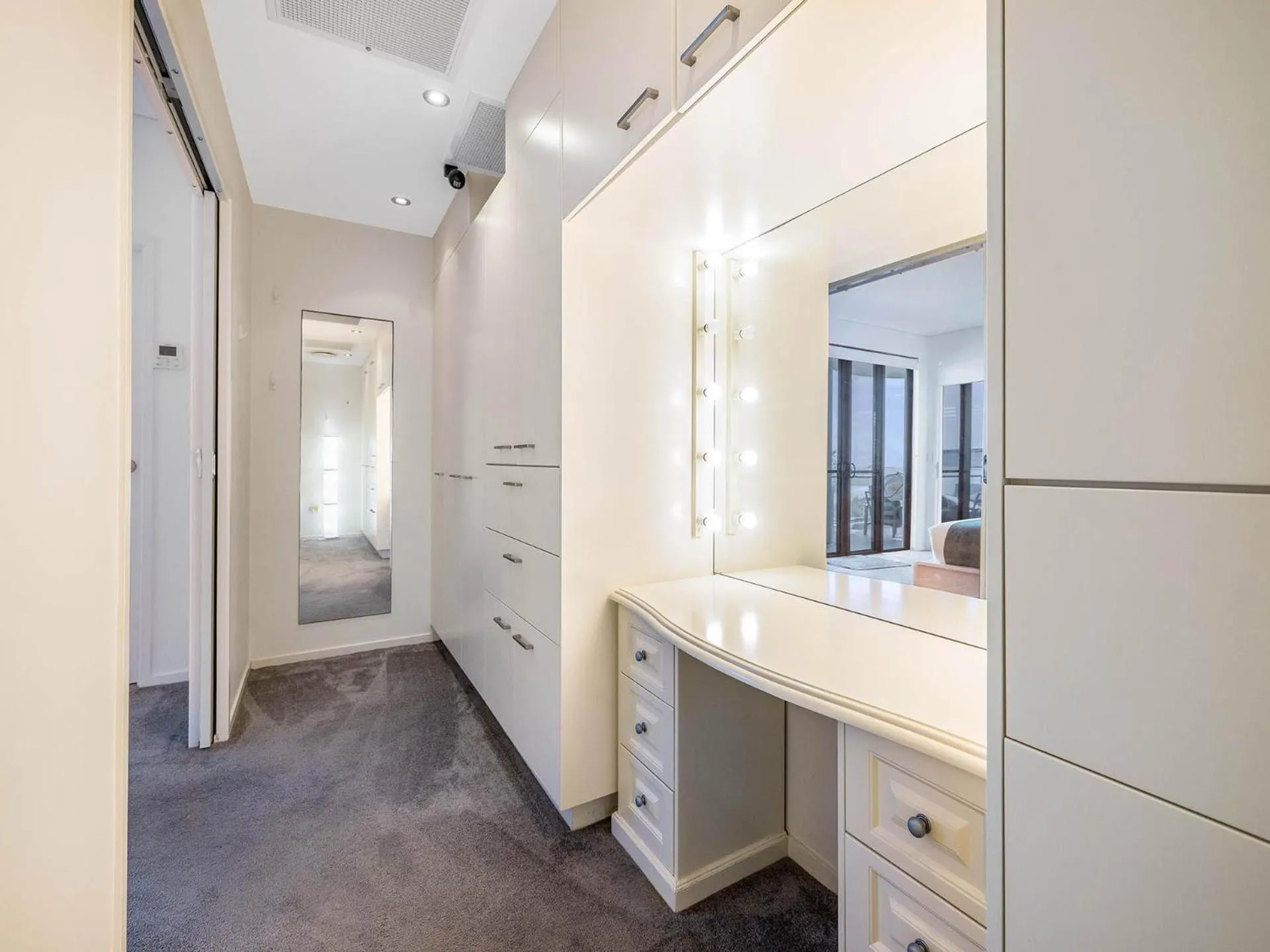 wardrobe in Meridian Alex Beach Apartments