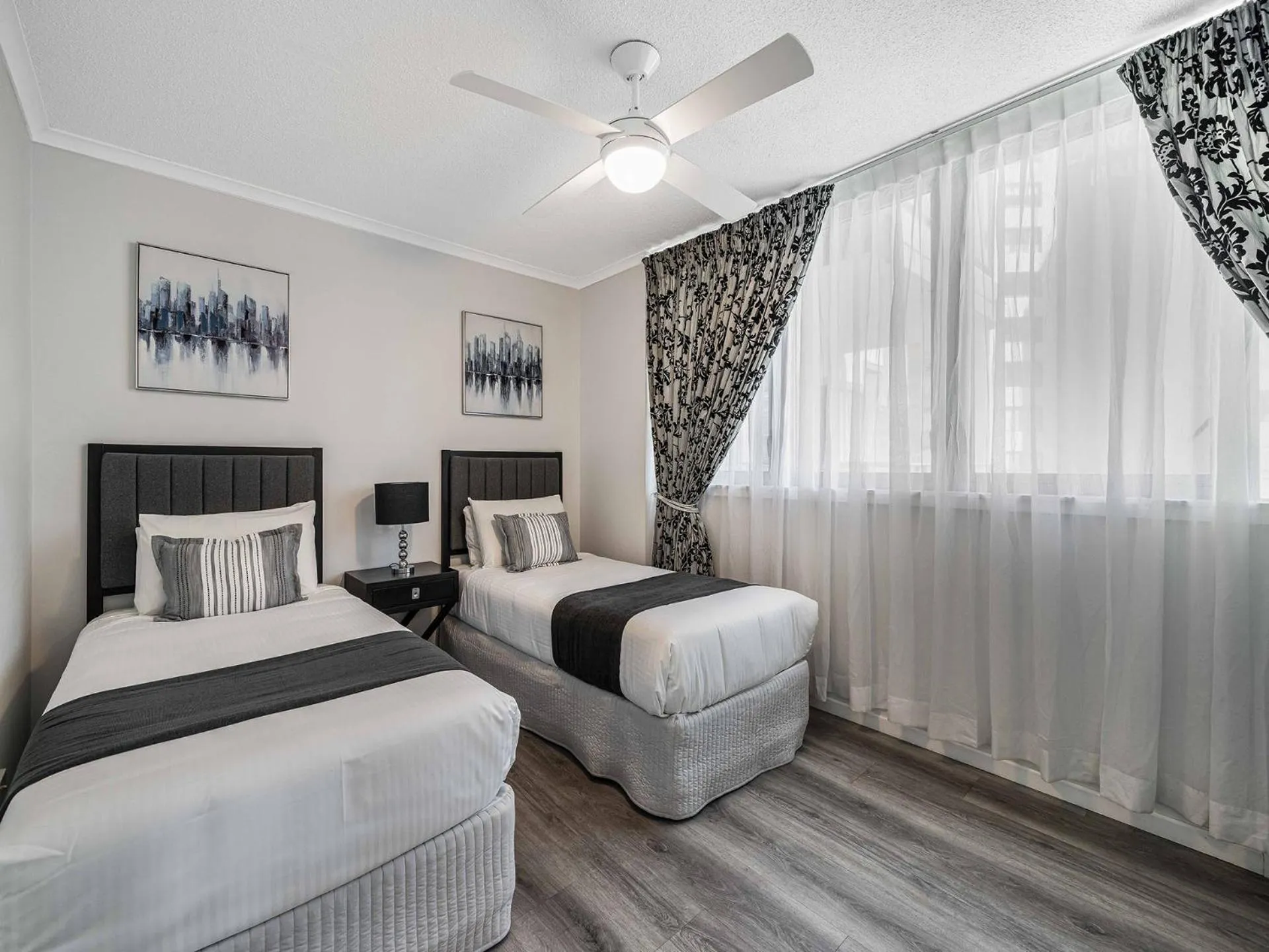 Bedroom, Bed in Meridian Alex Beach Apartments